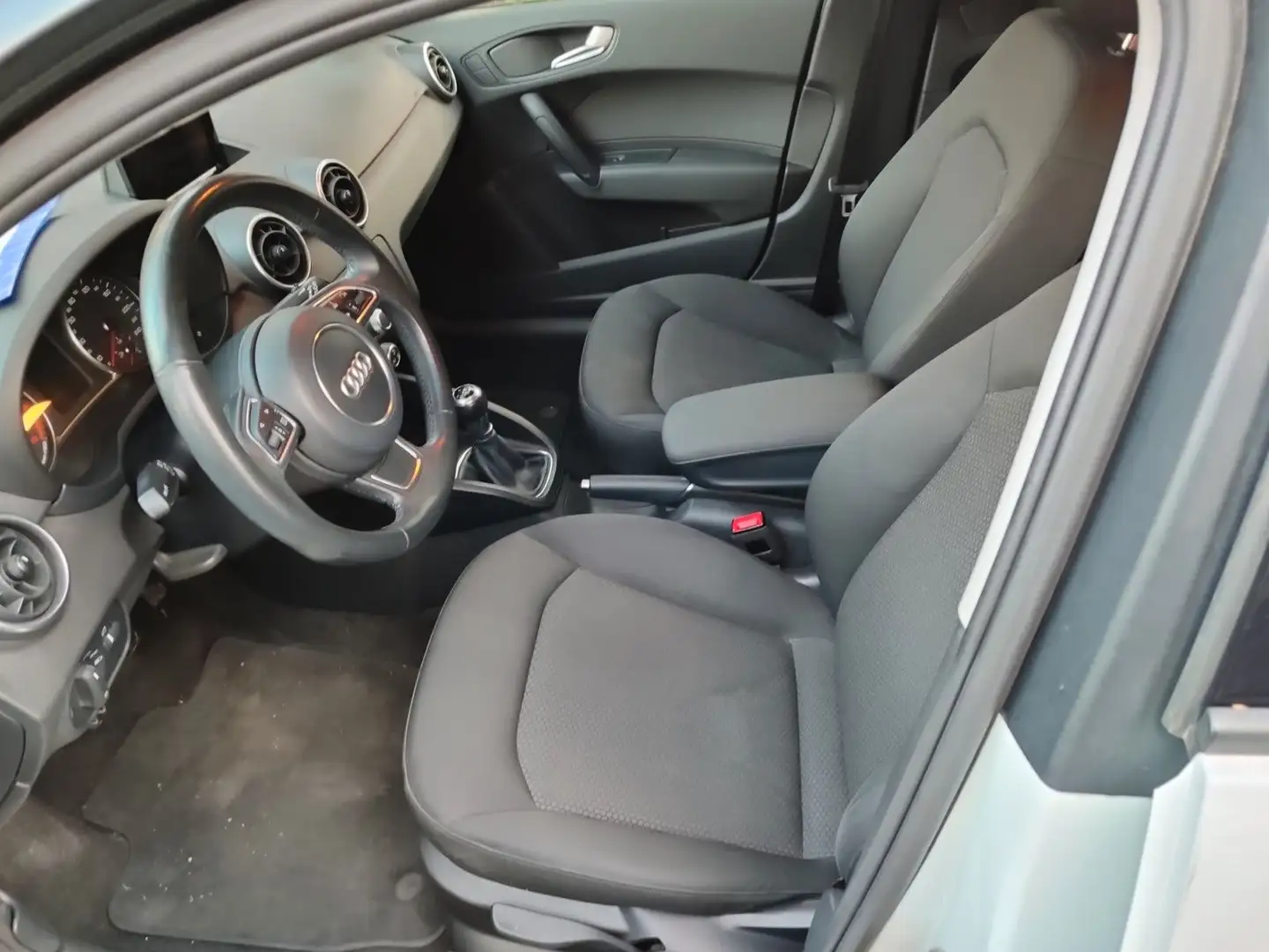 Audi A1 Sportback 1,4 TSI S Line Xenon Weiß - 2