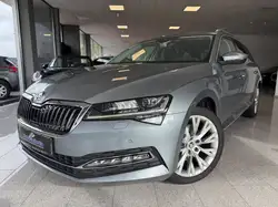 Skoda Superb Combi Style DSG Kamera ACC LED Navi Memor