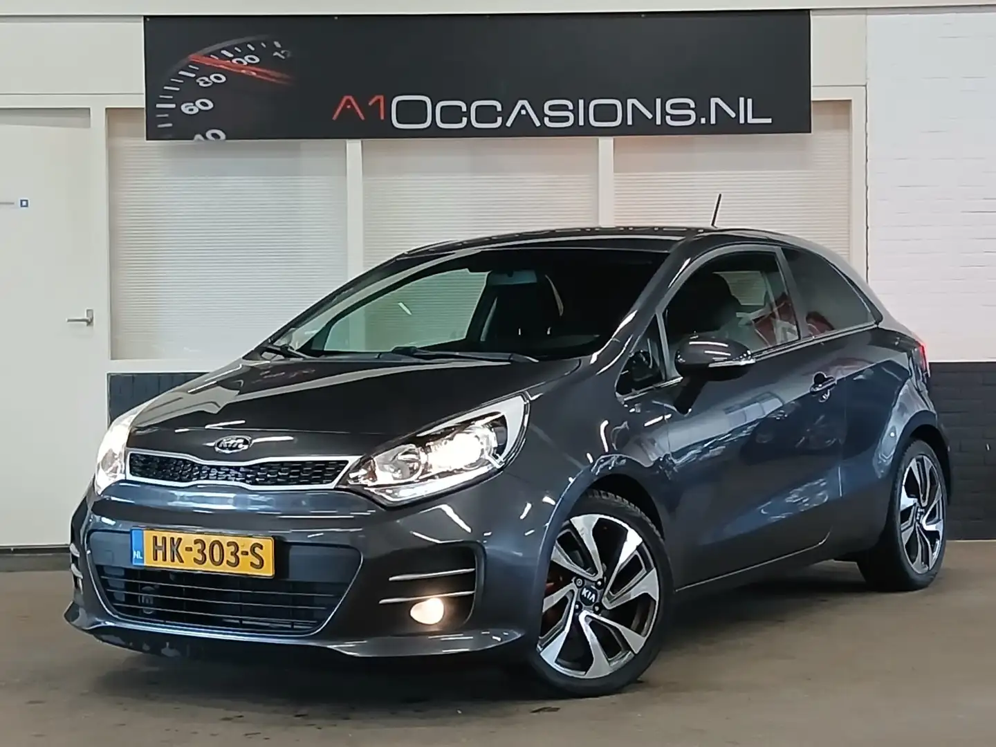 Kia Rio 1.2 CVVT ExecutiveLine Grijs - 2