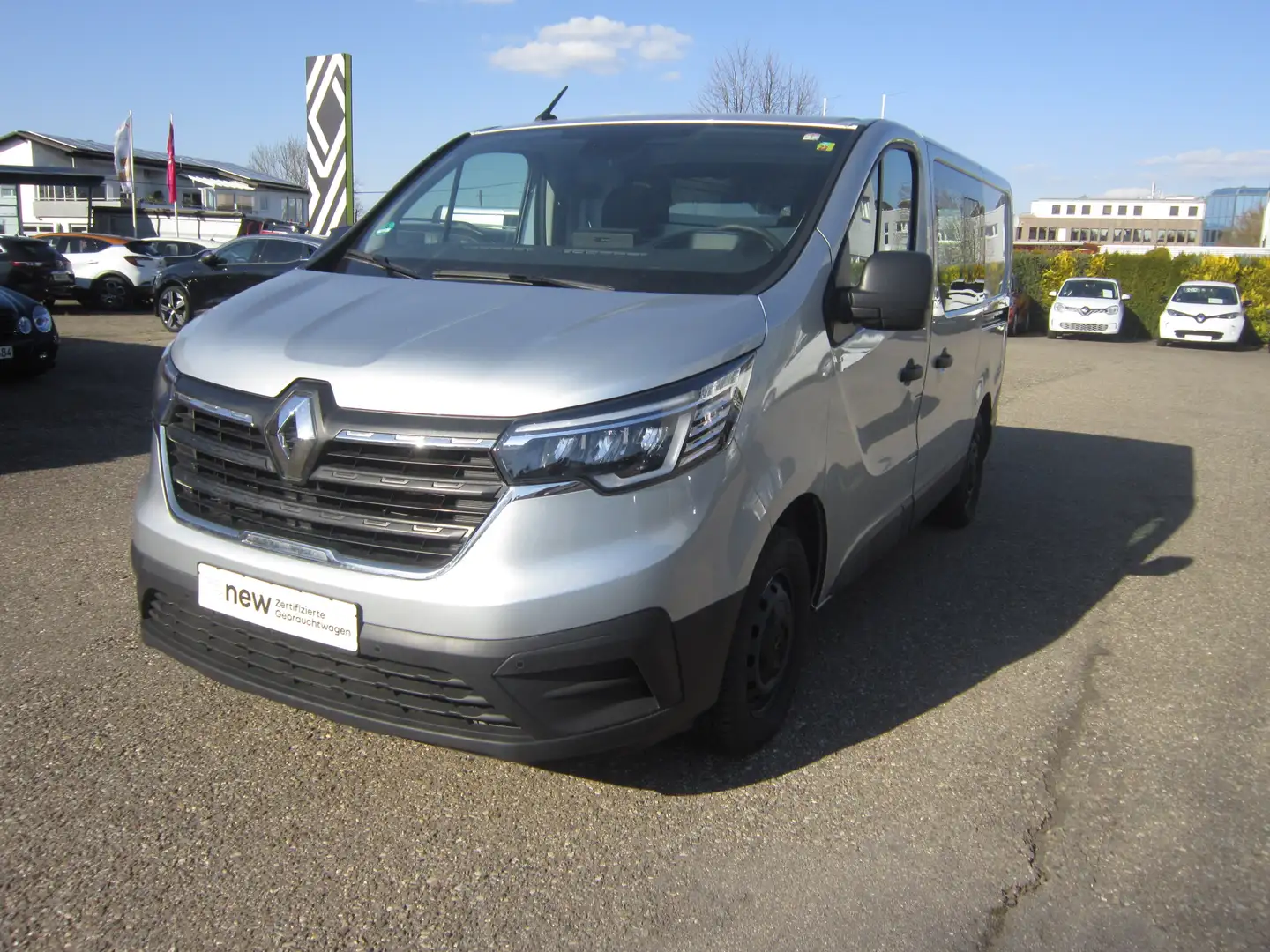 Renault Trafic Kasten 2,0 Blue dCi 150 Silber - 2