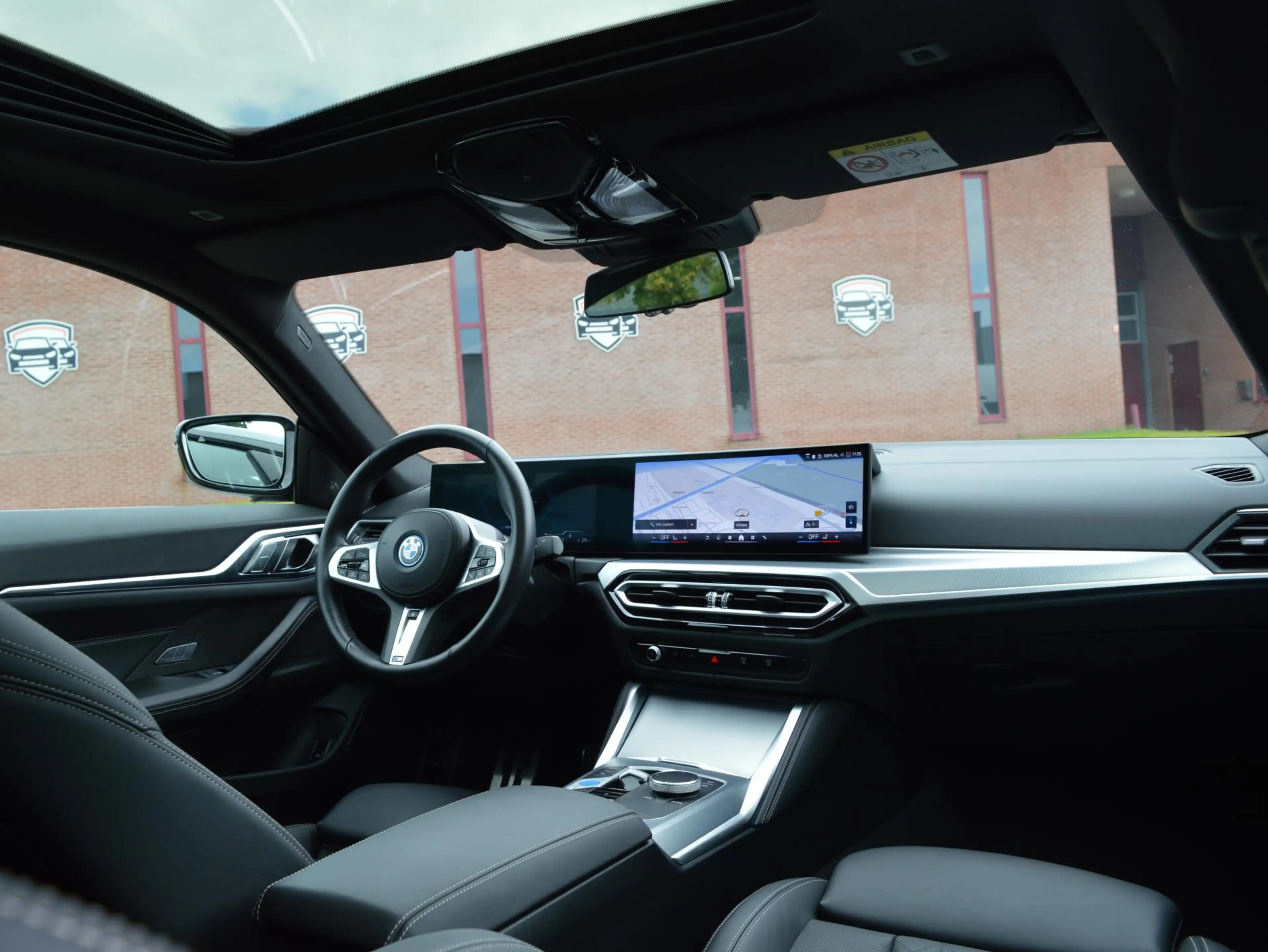 BMW i4 eDrive40 High Executive M Sport CoPilot — photo 8