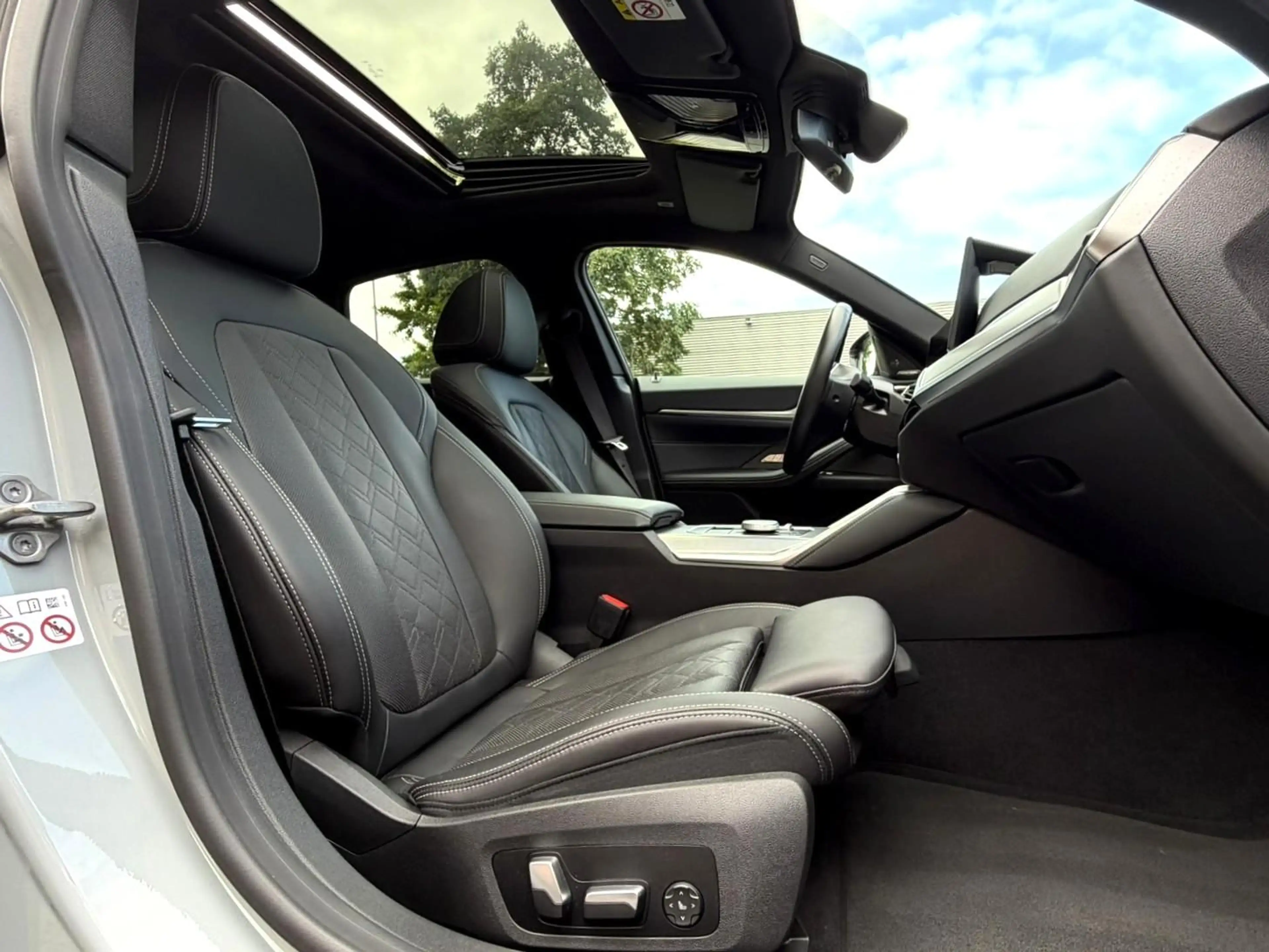 BMW i4 eDrive40 High Executive M Sport CoPilot — photo 7