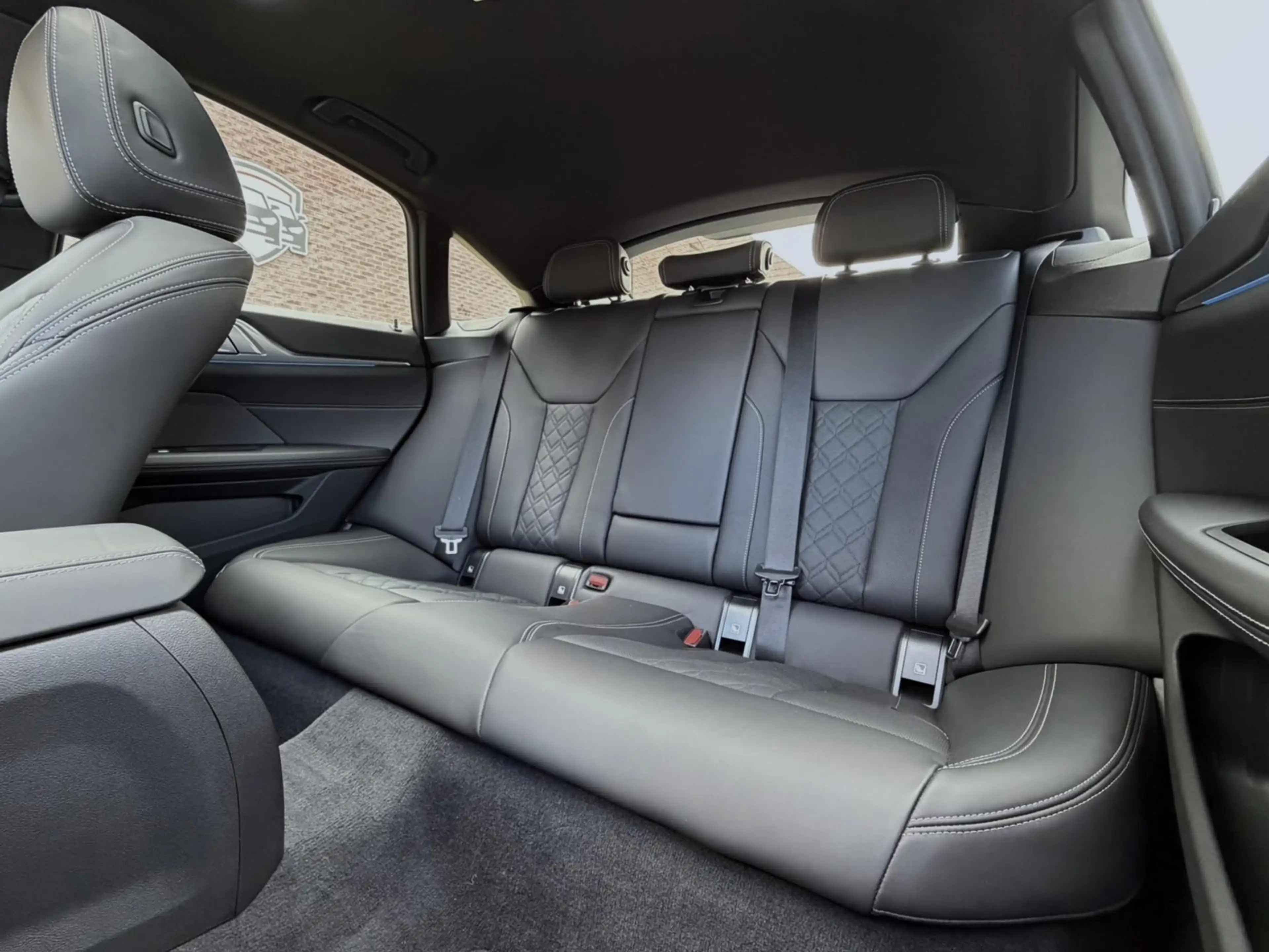BMW i4 eDrive40 High Executive M Sport CoPilot — photo 9