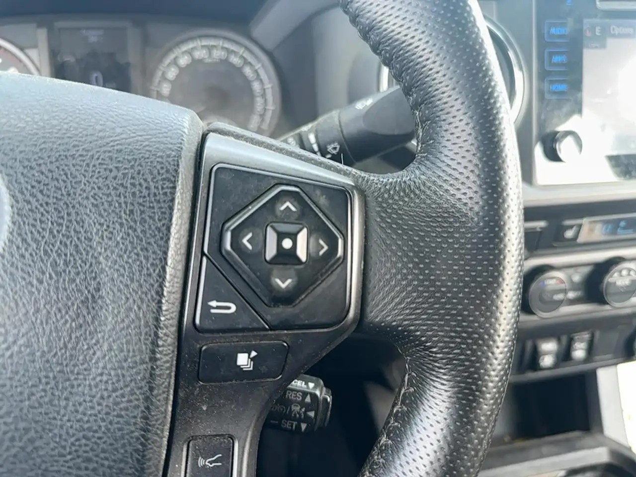 Toyota Tacoma снимка Toyota Tacoma