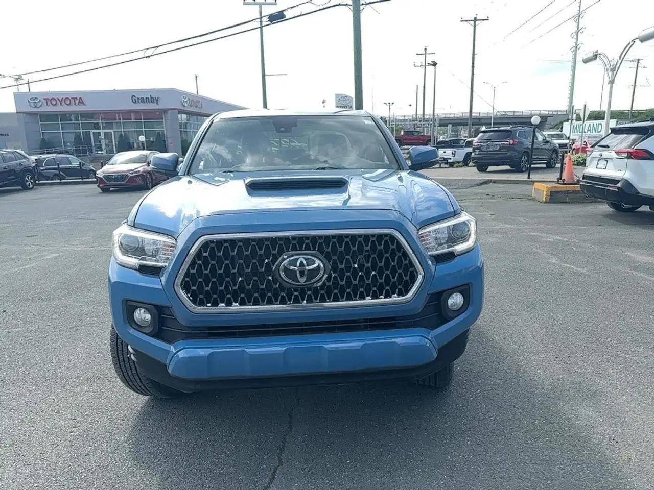 Toyota Tacoma снимка Toyota Tacoma