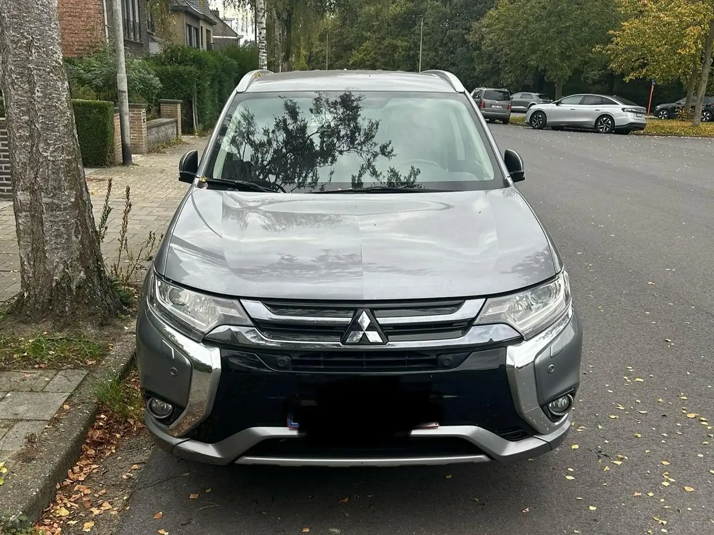 Mitsubishi Outlander Outlander 2.0 4WD Plug-In Hybrid Plus Grijs - 1