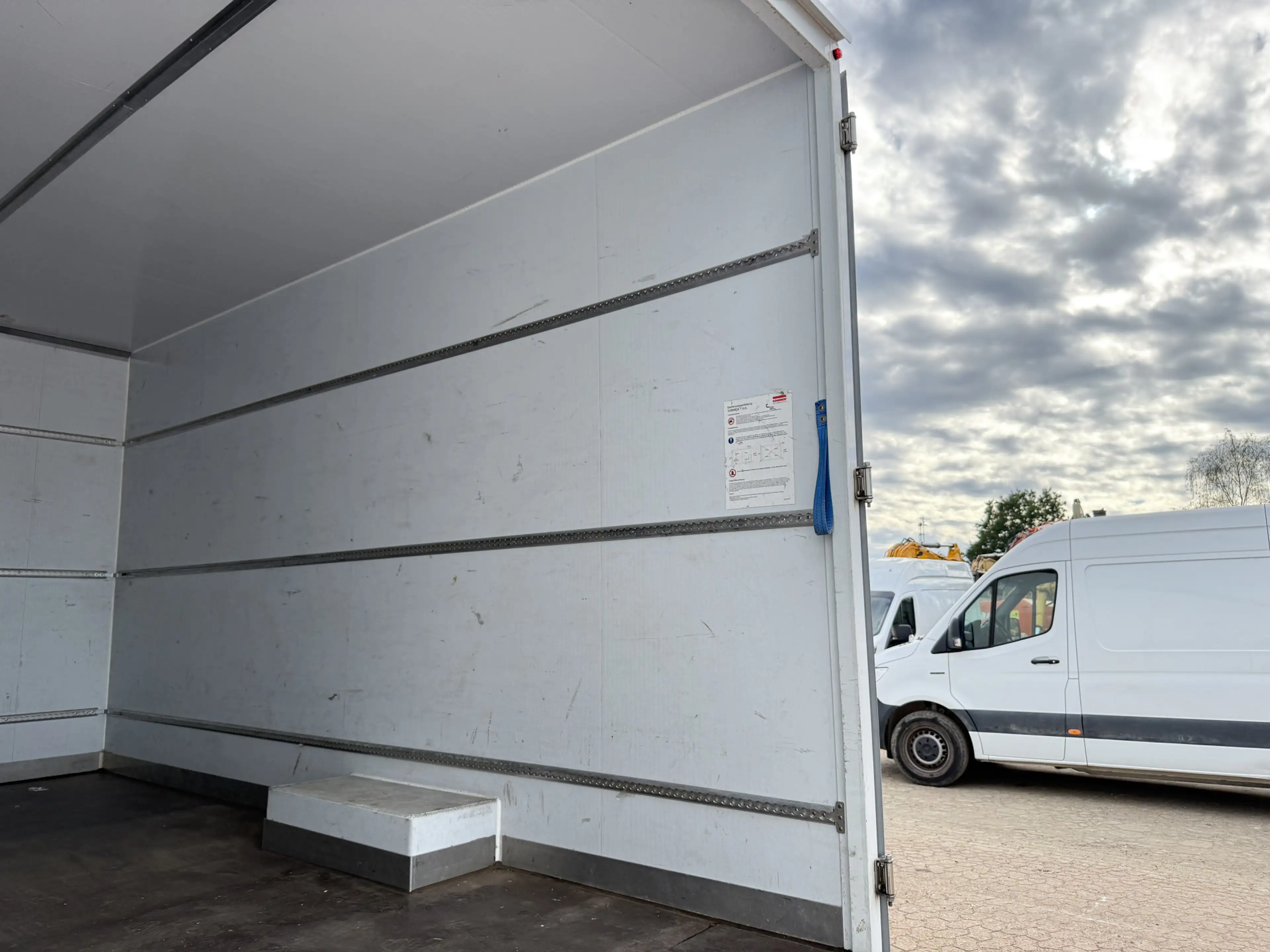 Maxus eDeliver 9 65 kWh Elektrisch L4 172km WLTP Bakwagen LED Airco — photo 12