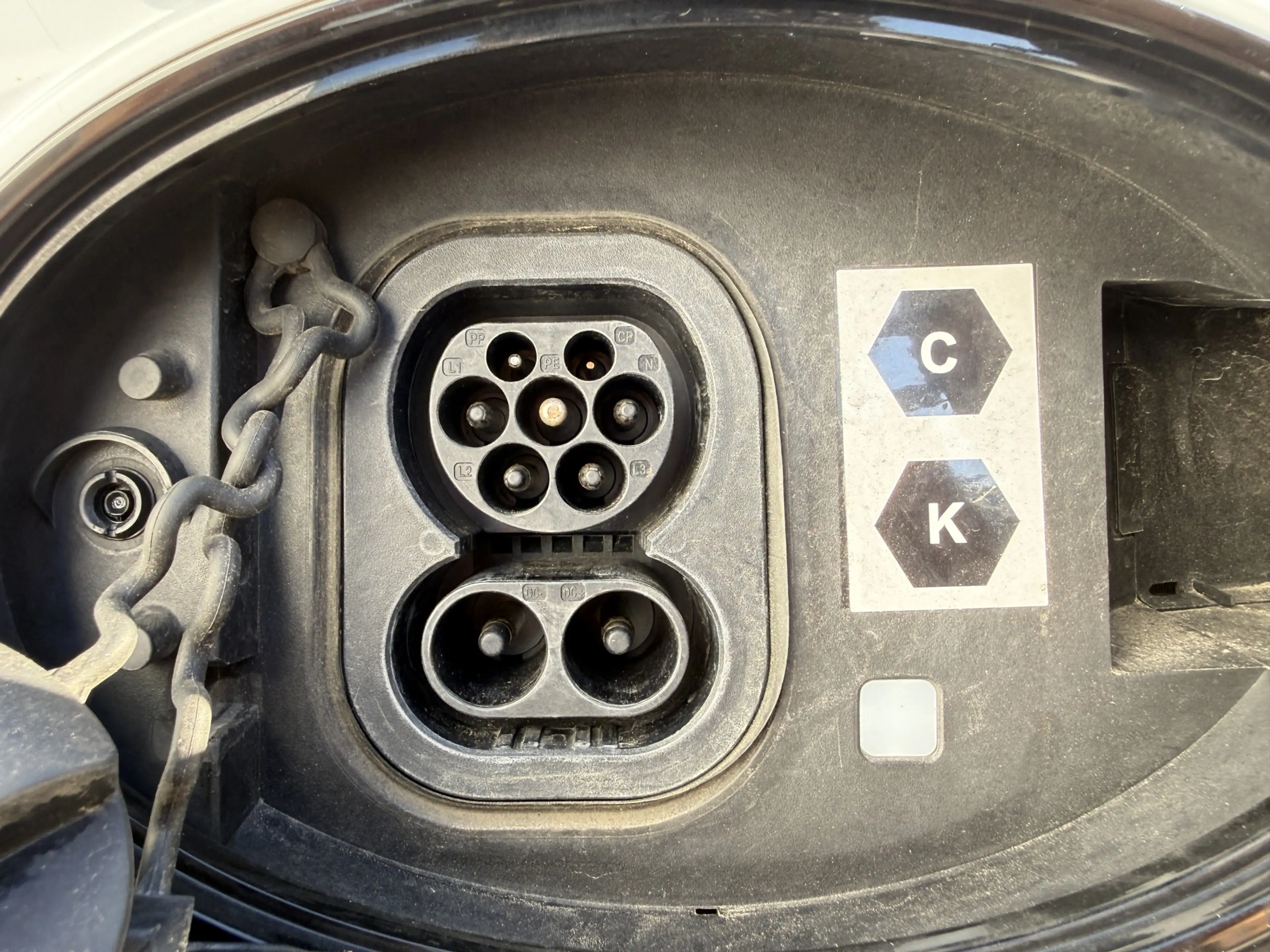 Maxus eDeliver 9 65 kWh Elektrisch L4 172km WLTP Bakwagen LED Airco — photo 24