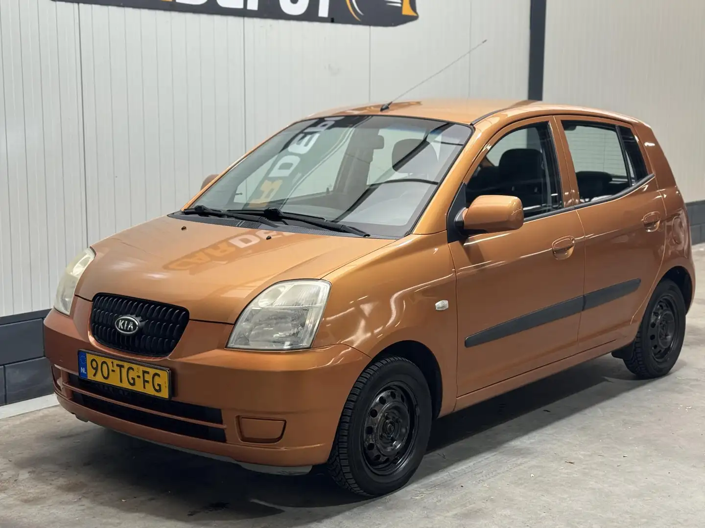 Kia Picanto 1.0 LXE Airco Vol jaar APK Nette Wagen Orange - 1