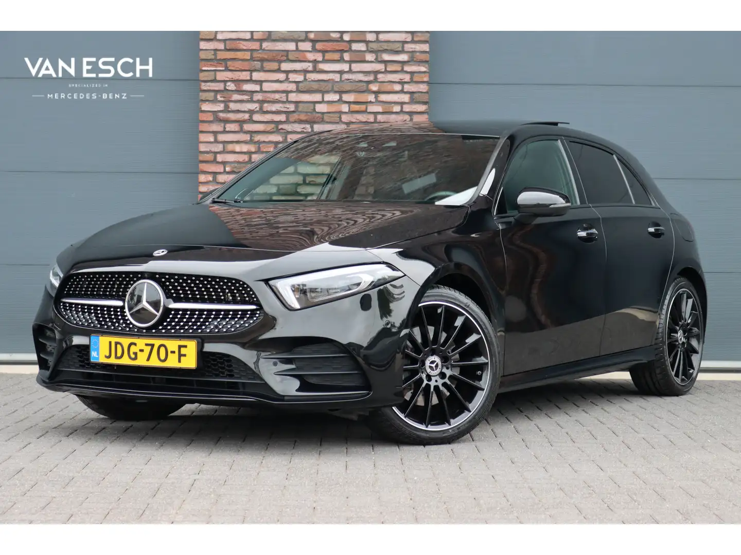 Mercedes-Benz A 250 e AMG Line Aut8 | Distronic+ | Burmester | HUD | P Noir - 1