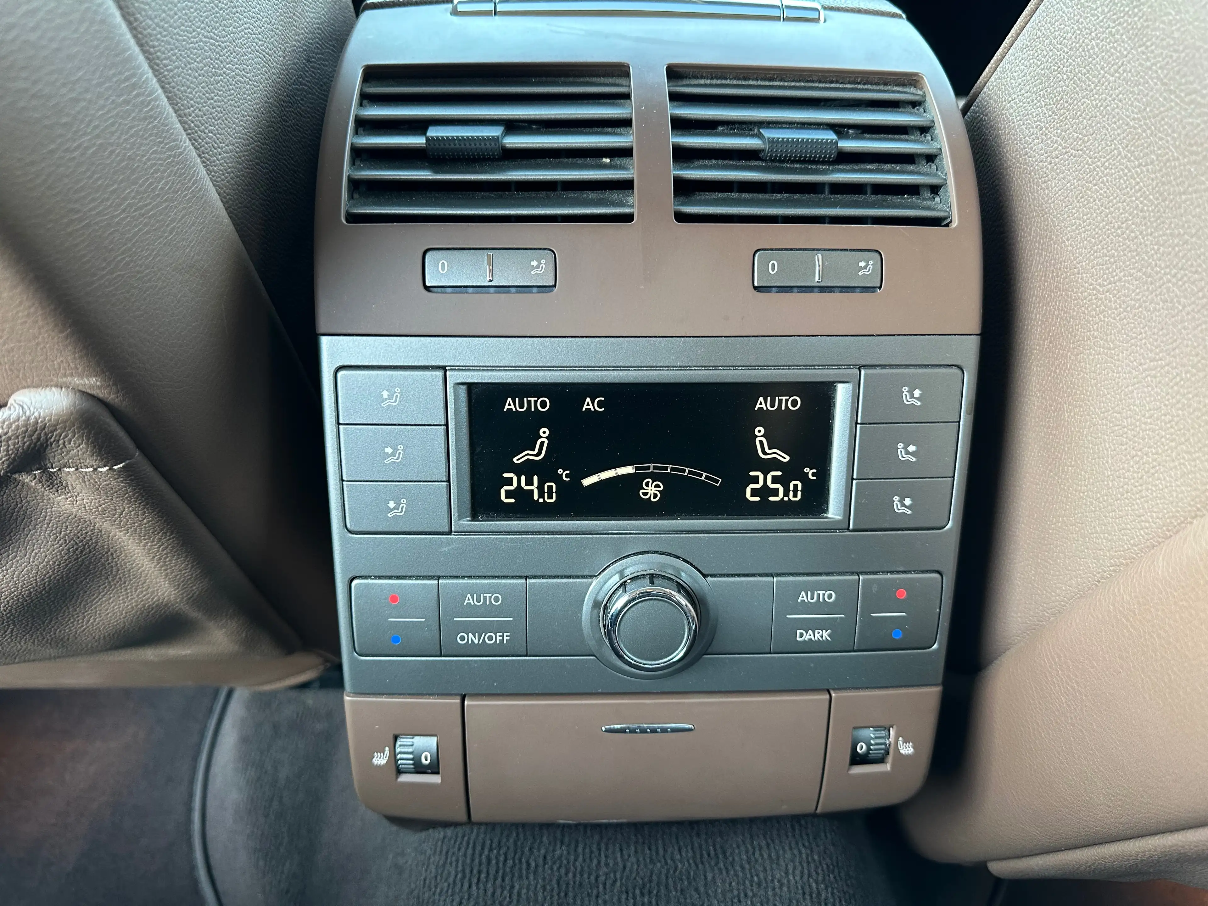 Volkswagen Phaeton V6 TDI 5-Sitzer 4Motion — photo 11