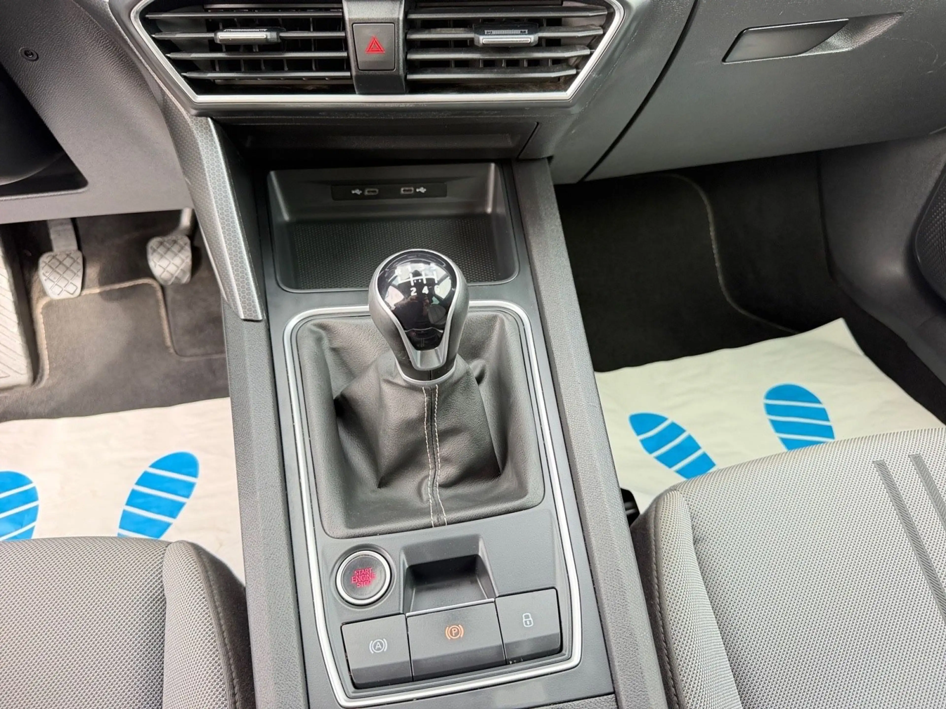 SEAT Leon Sportstourer Style Navi LED ACC — photo 14
