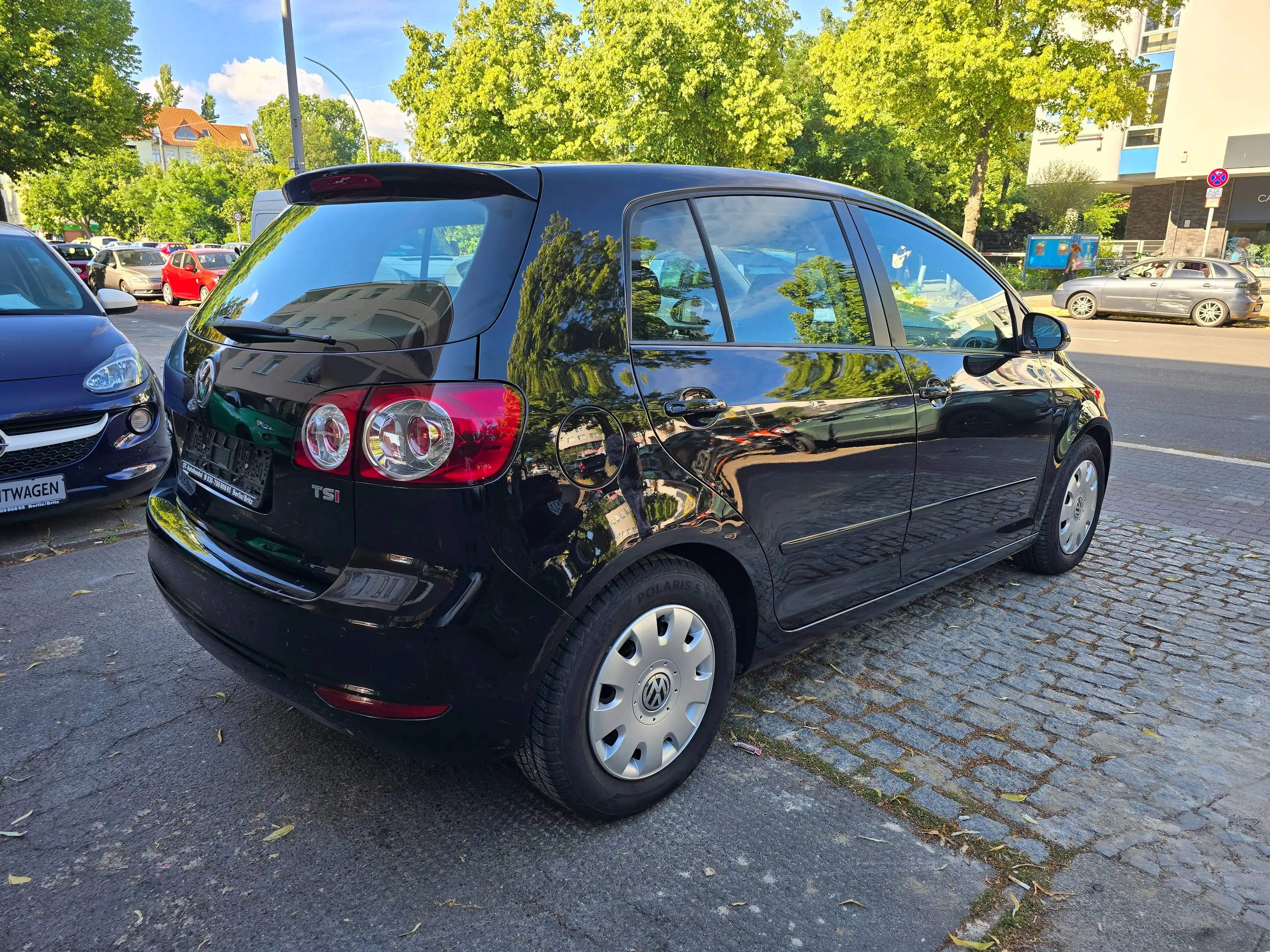 Volkswagen Golf Plus Highline DSG/1.Hand lückenlos Scheckheftgepflegt/Klimtr./Temp/SHZ/PDC — photo 4