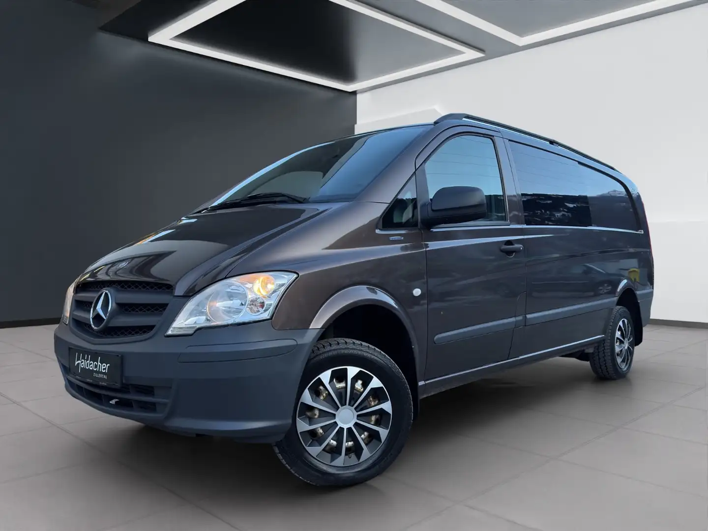 Mercedes-Benz Vito 113 CDI BusinessVan Extralang Mixto AUT AHK Braun - 2