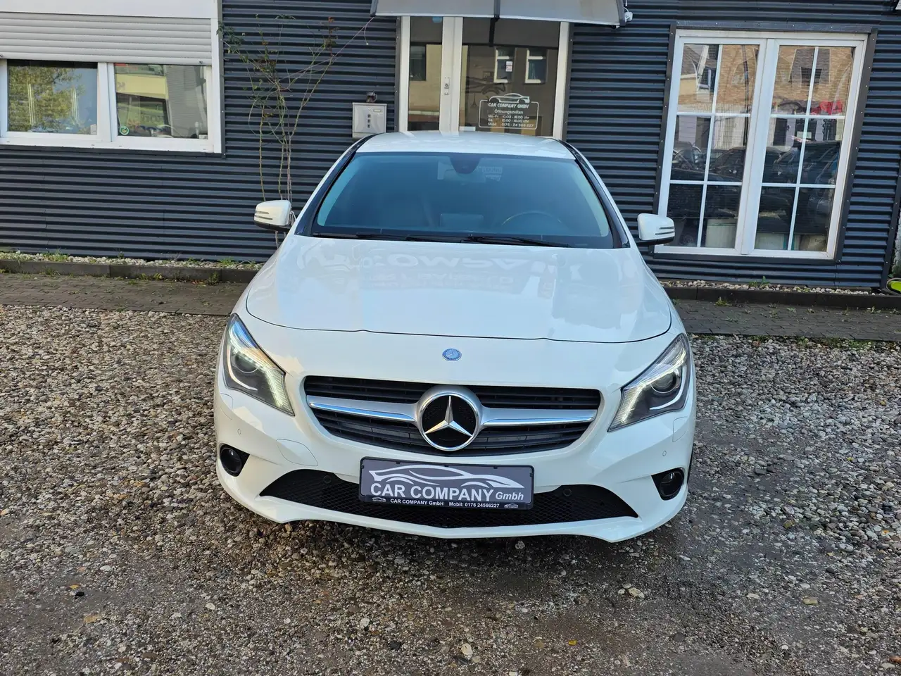 Mercedes-Benz CLA 200