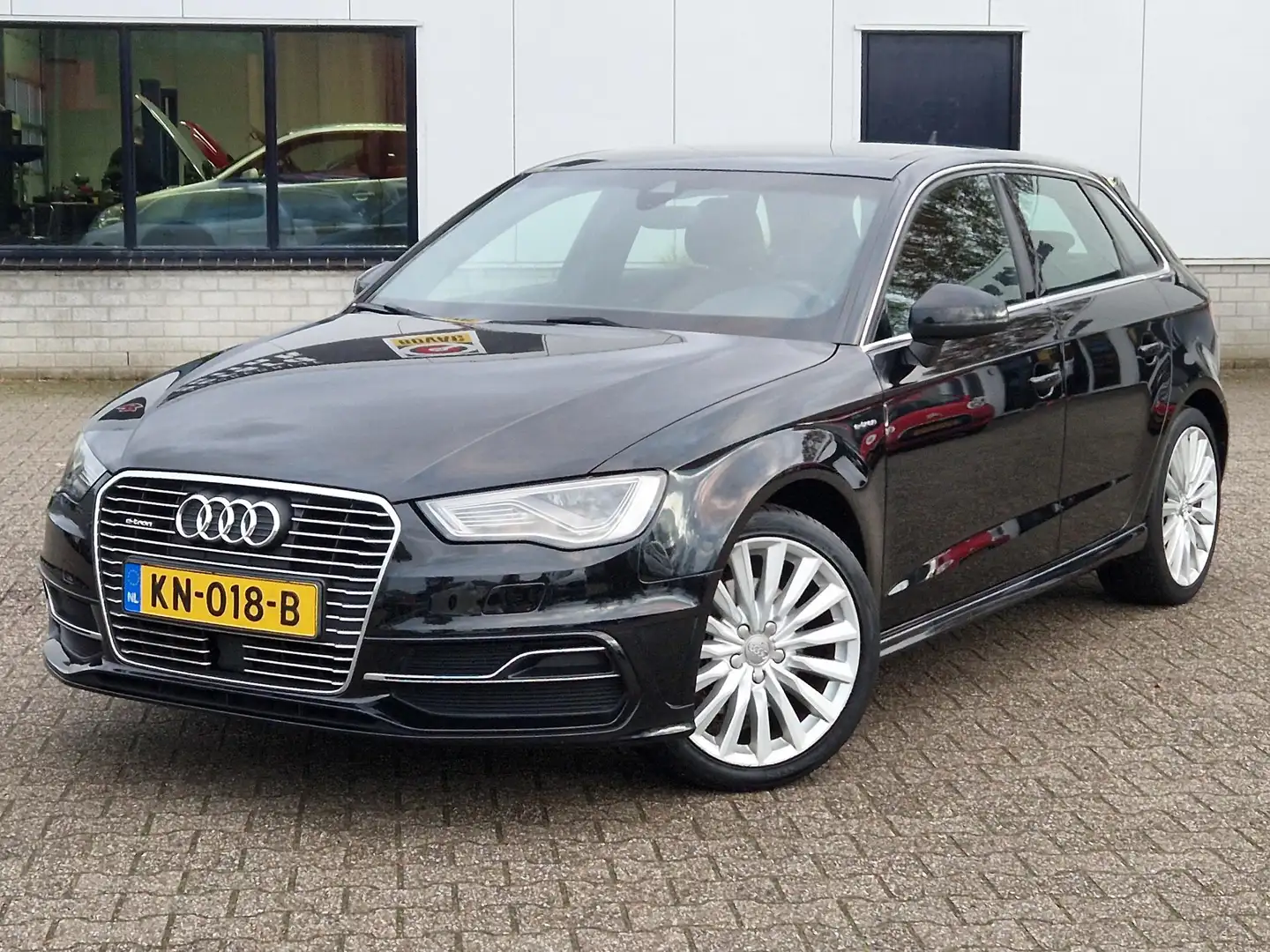 Audi A3 Sportback 1.4 e-tron PHEV PANORAMADAK TREKHAAK CRU Schwarz - 2