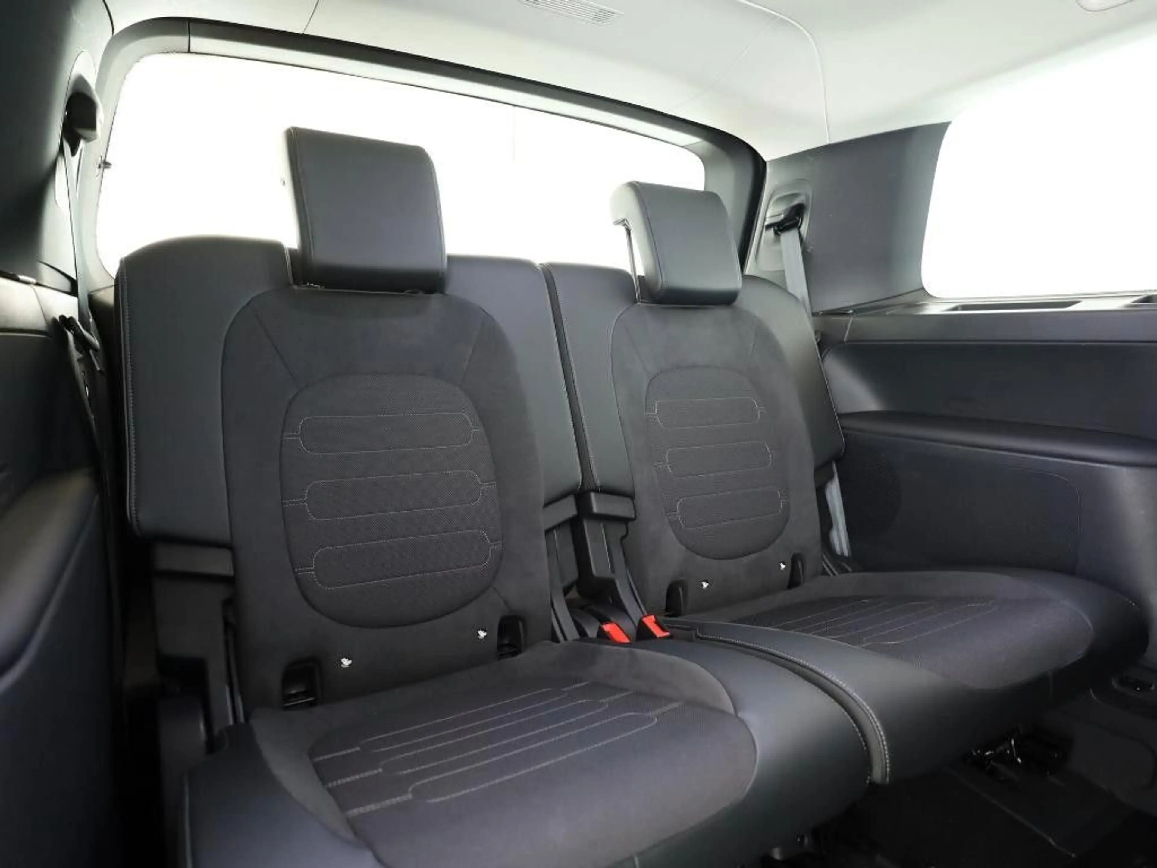 Volkswagen ID. Buzz Bus 210 kW LR Pro 360° AHK H&K HuD SHZ — photo 7