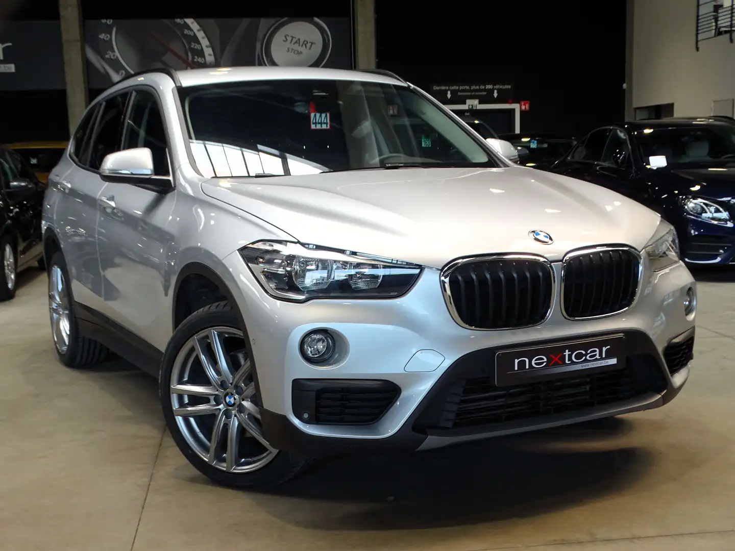 BMW X1 18i sDrive ***NAVI-CUIR-CRUISE-ATTELAGE*** Argent - 2