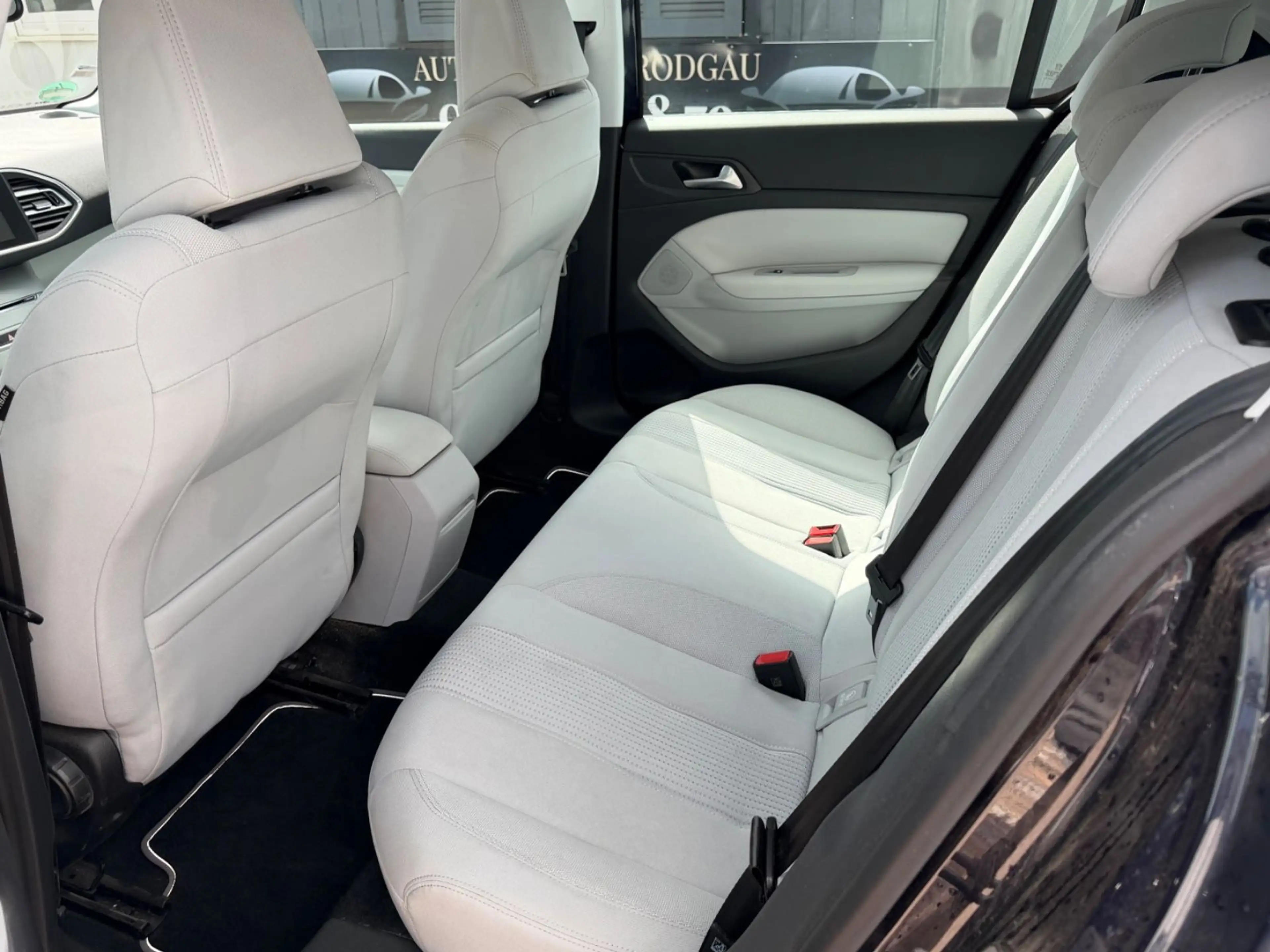 Peugeot 308 Allure**TÜV NEU** — photo 12