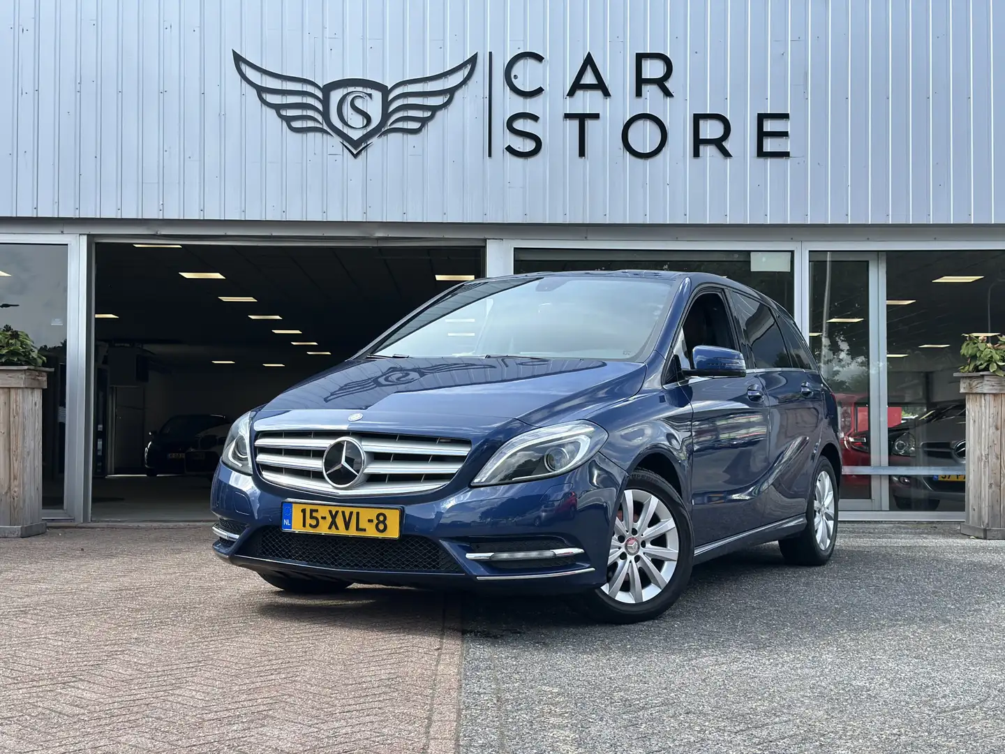 Mercedes-Benz B 180 Ambition XENON LED|LEDER|ADAP. CRUISE|NAV|ST VWM|C Bleu - 1