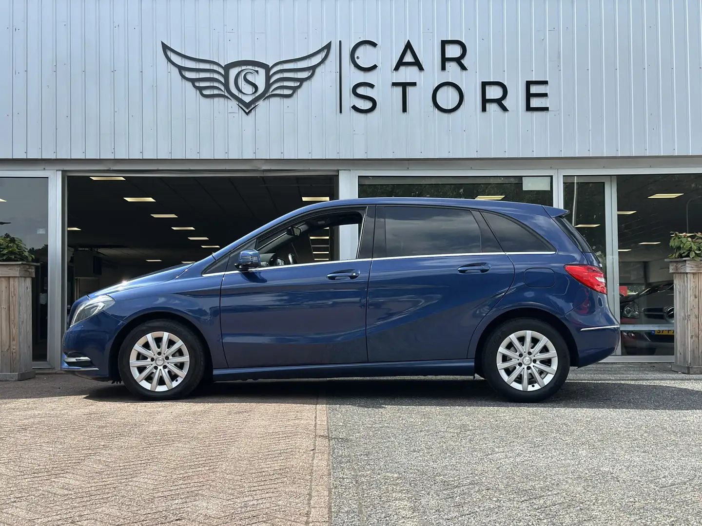 Mercedes-Benz B 180 Ambition XENON LED|LEDER|ADAP. CRUISE|NAV|ST VWM|C Bleu - 2