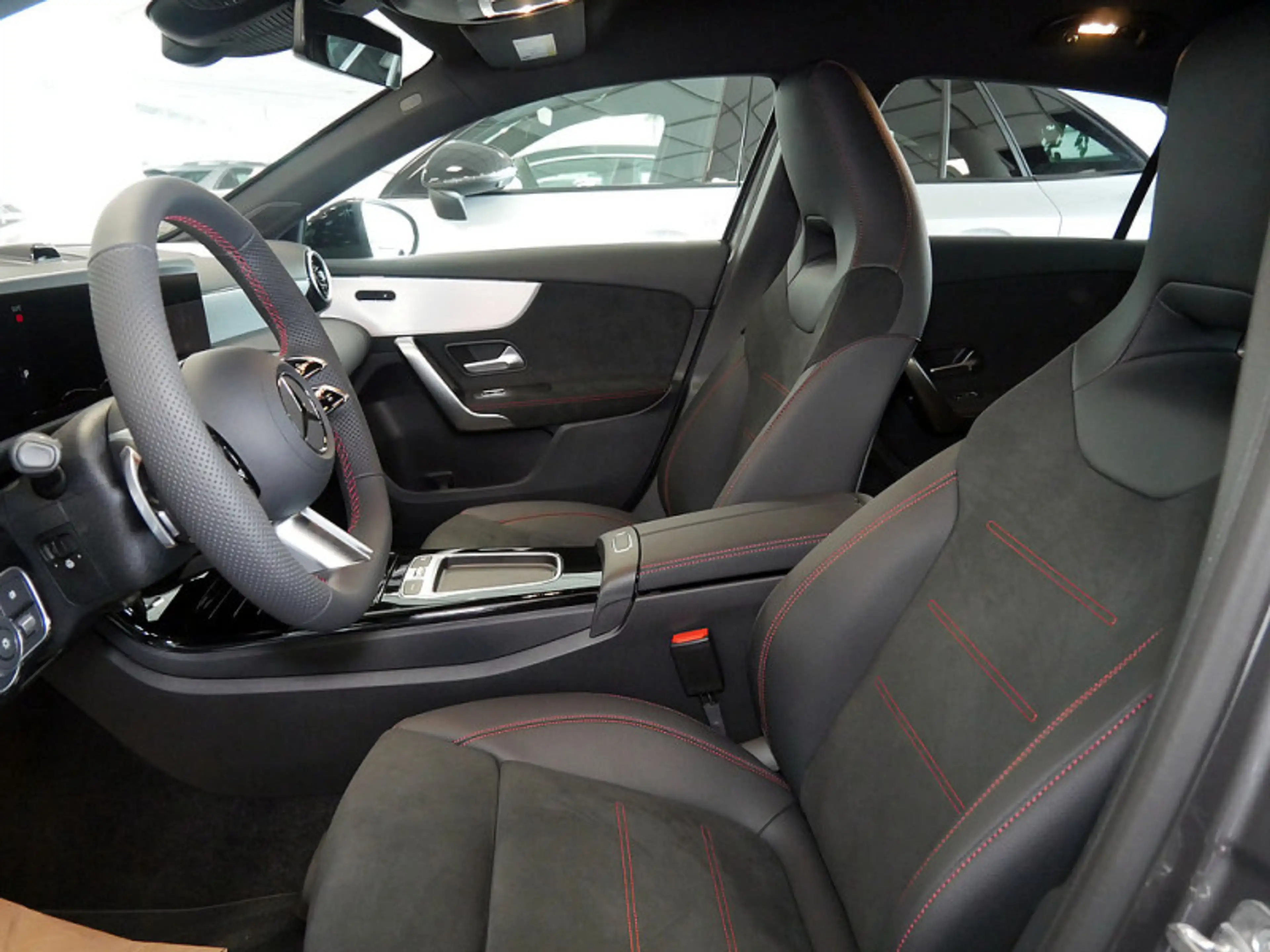 Mercedes-Benz A 200 d AMG NIGHT MULTI DISTR KAMERA SPUR PDC — photo 12