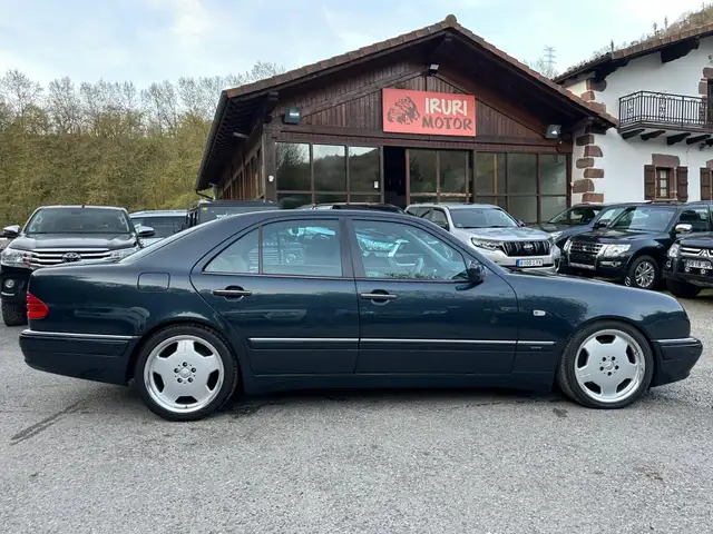 Mercedes-Benz E 55 AMG Avantgarde