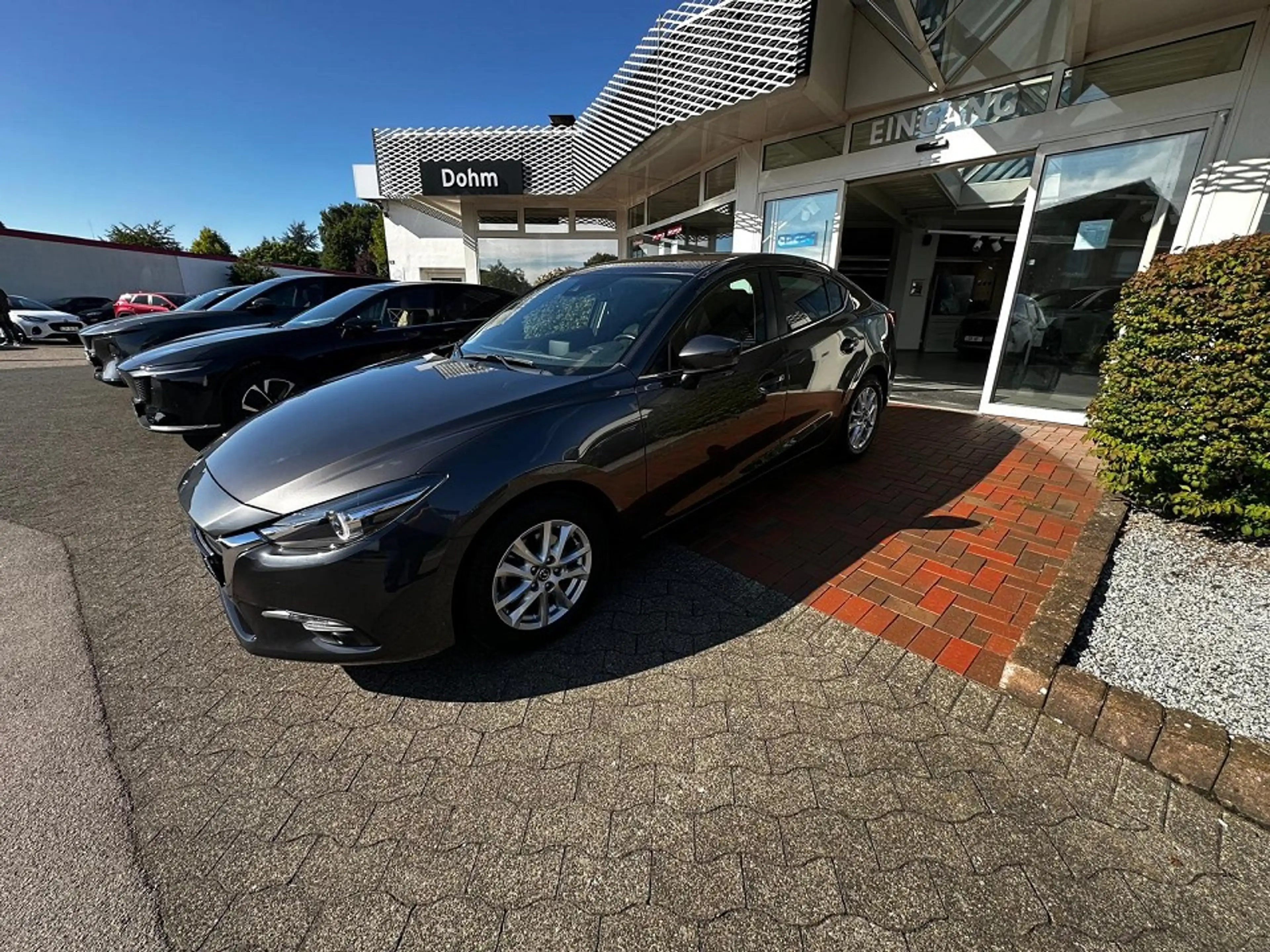 Mazda 3 SKYACTIV-G 120 — photo 2