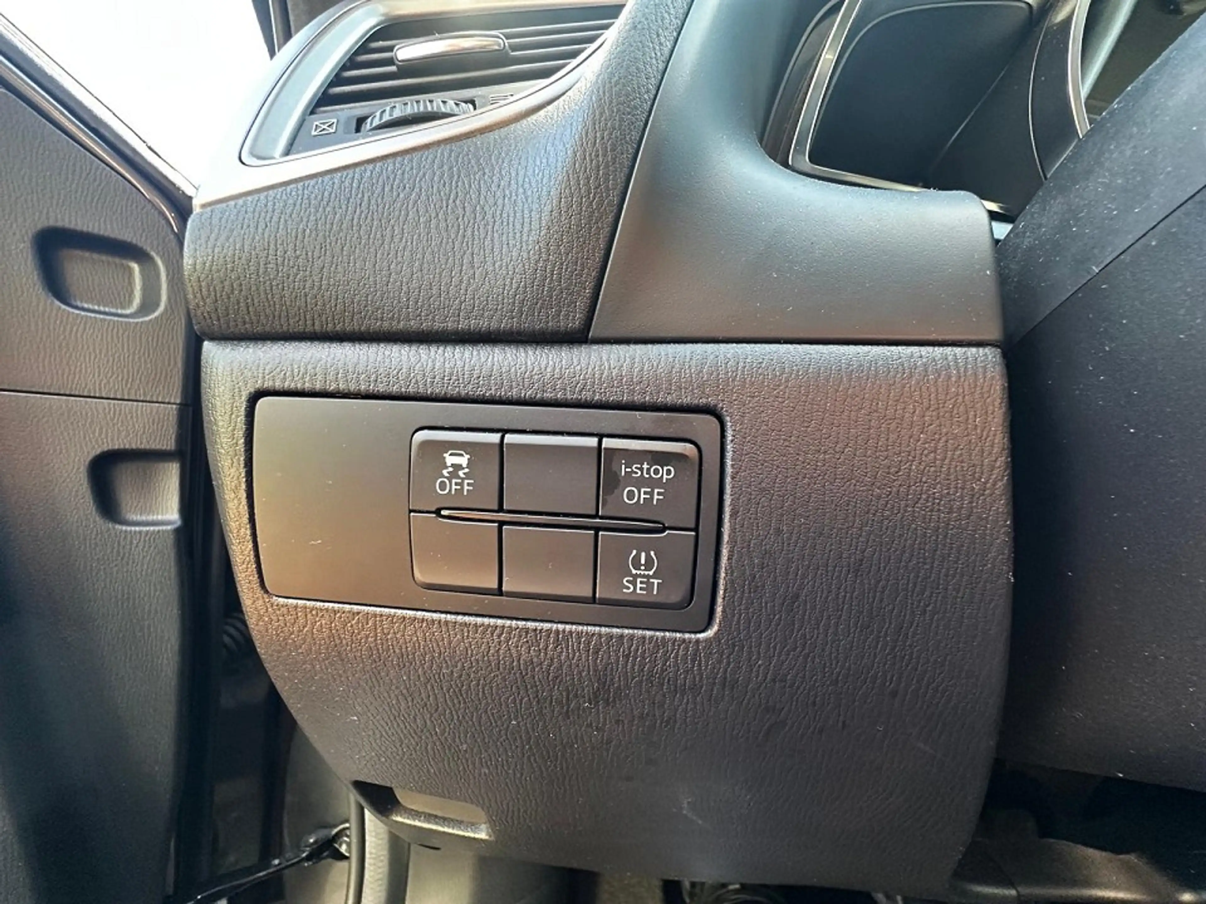 Mazda 3 SKYACTIV-G 120 — photo 13