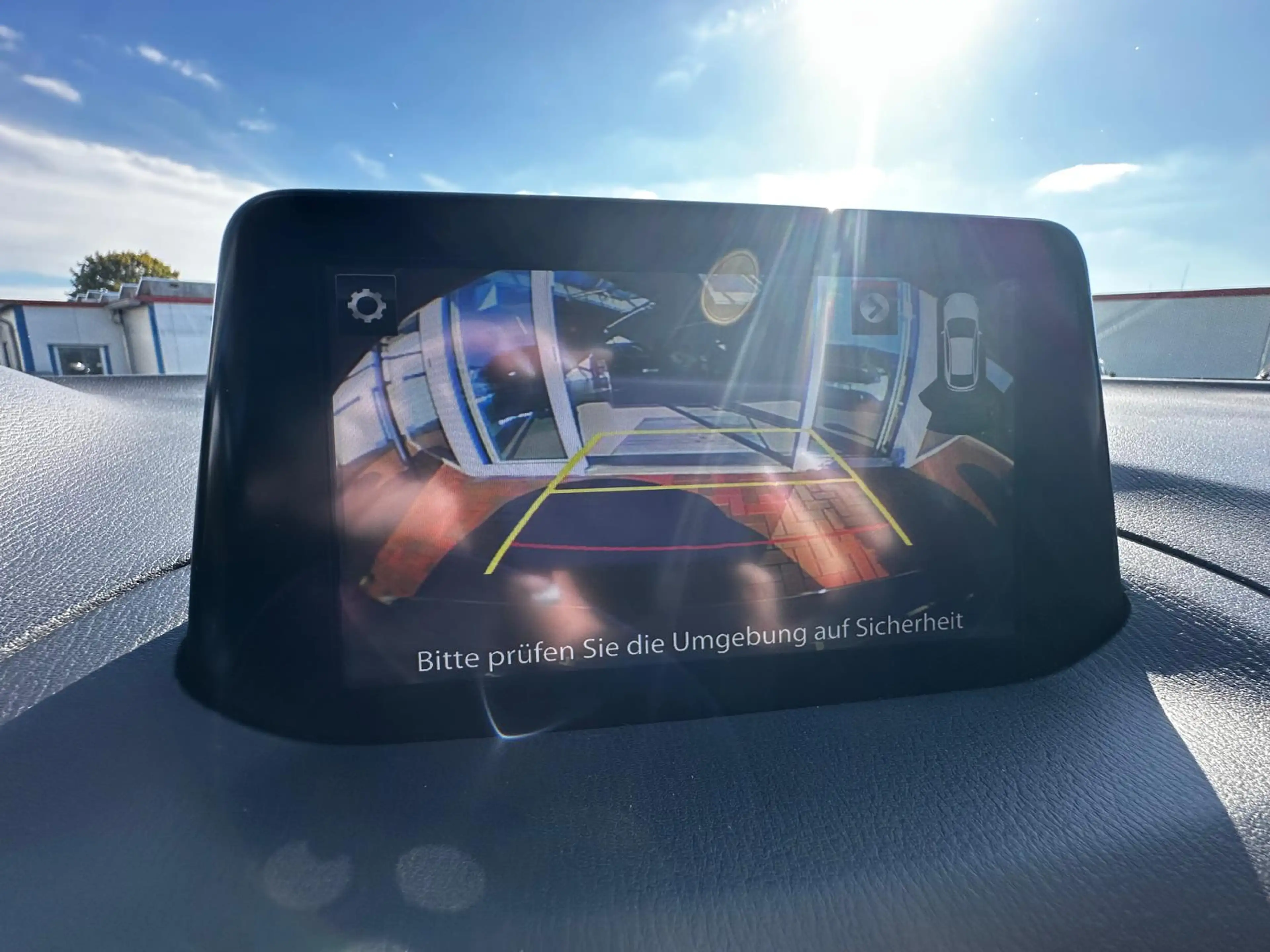 Mazda 3 SKYACTIV-G 120 — photo 11