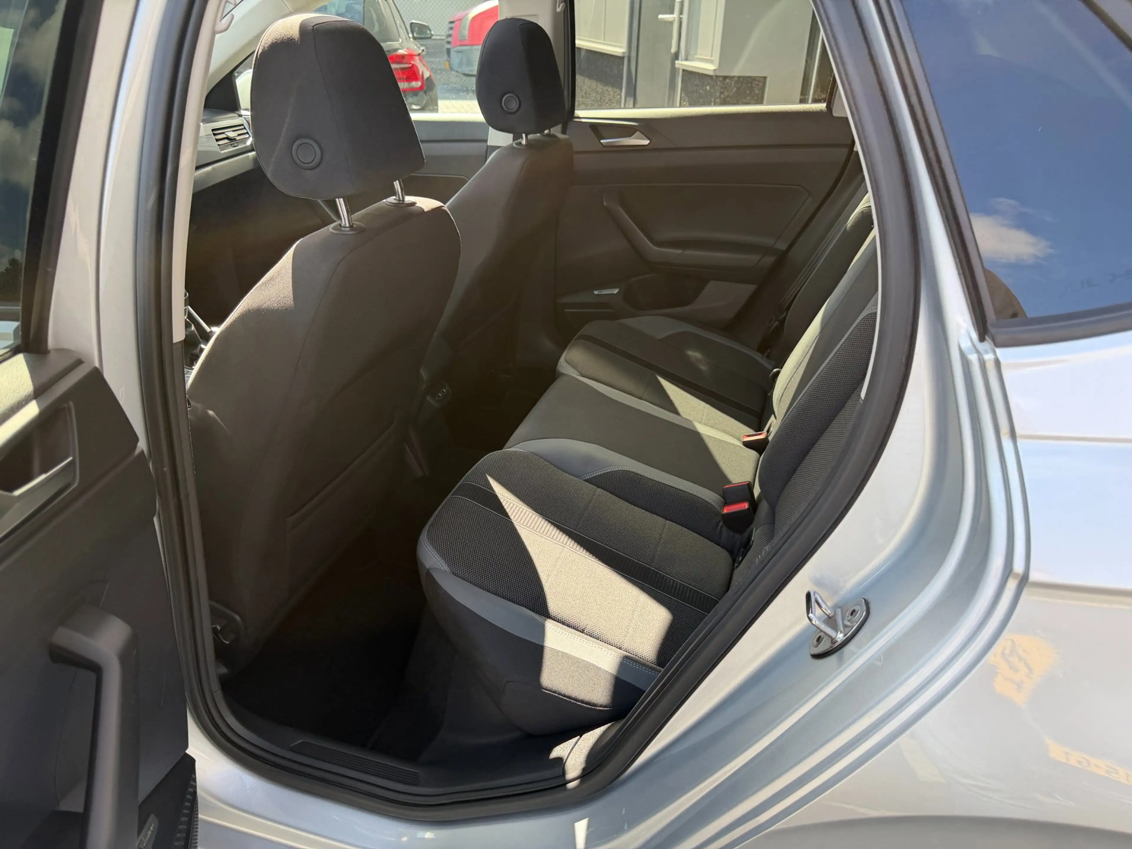 Volkswagen Polo 1.0 TSI Highline Business R — photo 13