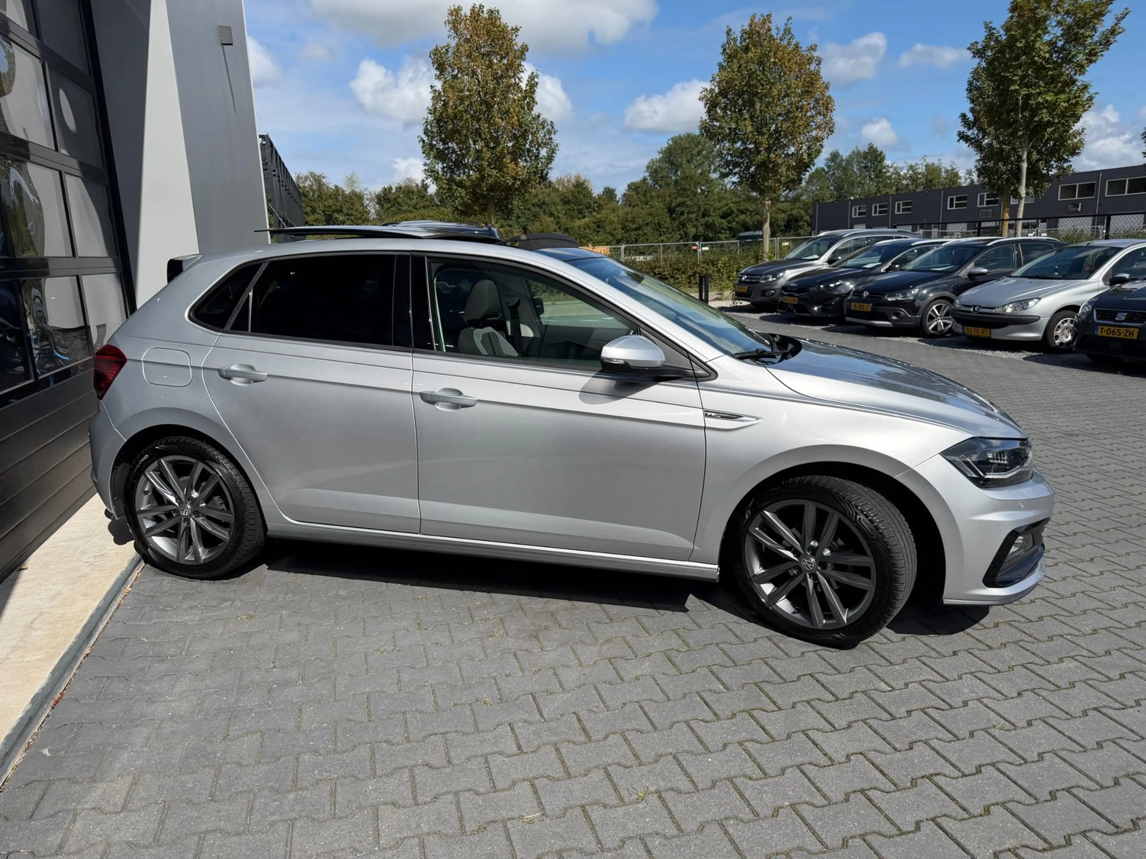 Volkswagen Polo 1.0 TSI Highline Business R — photo 7