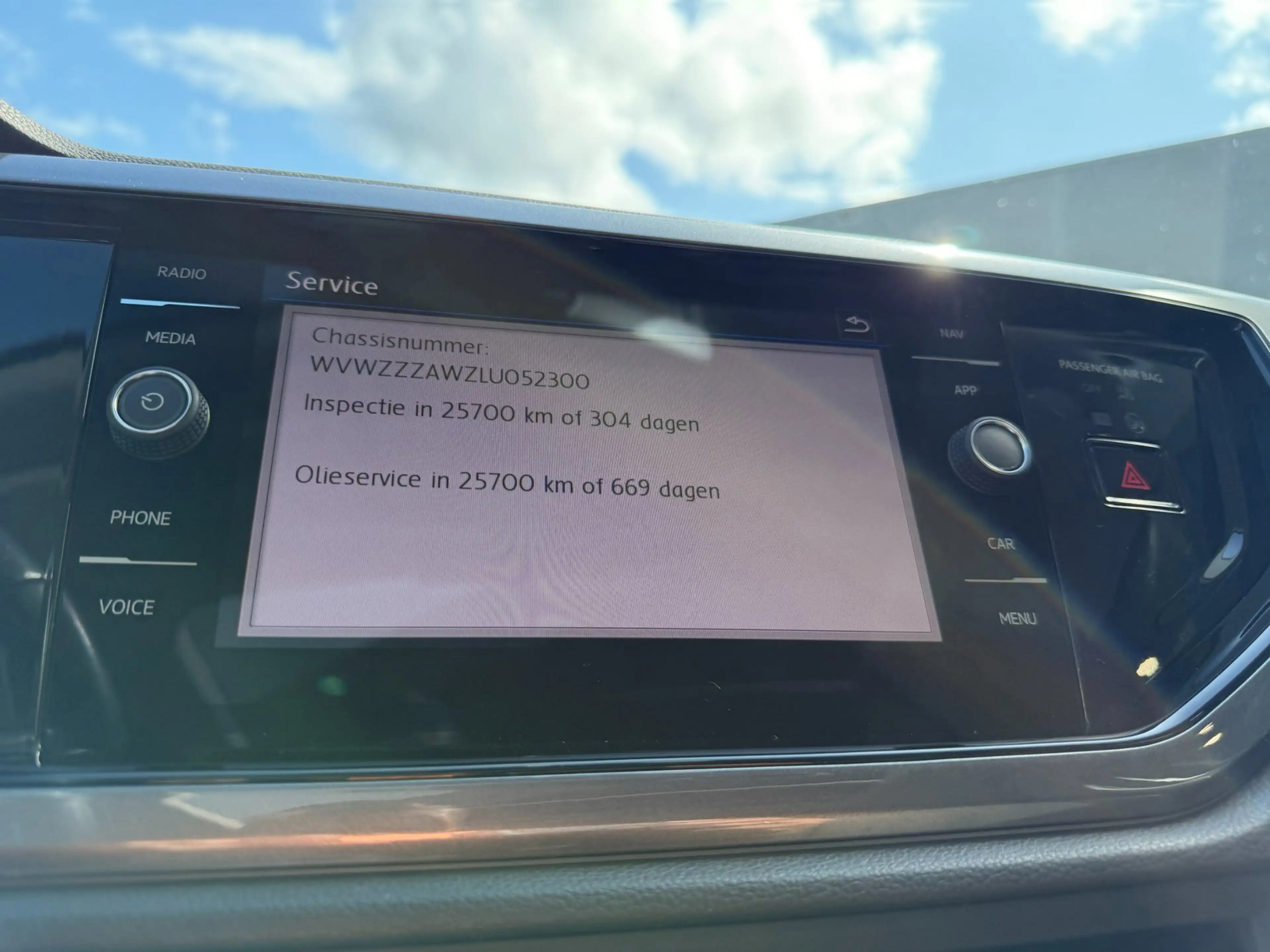 Volkswagen Polo 1.0 TSI Highline Business R — photo 18