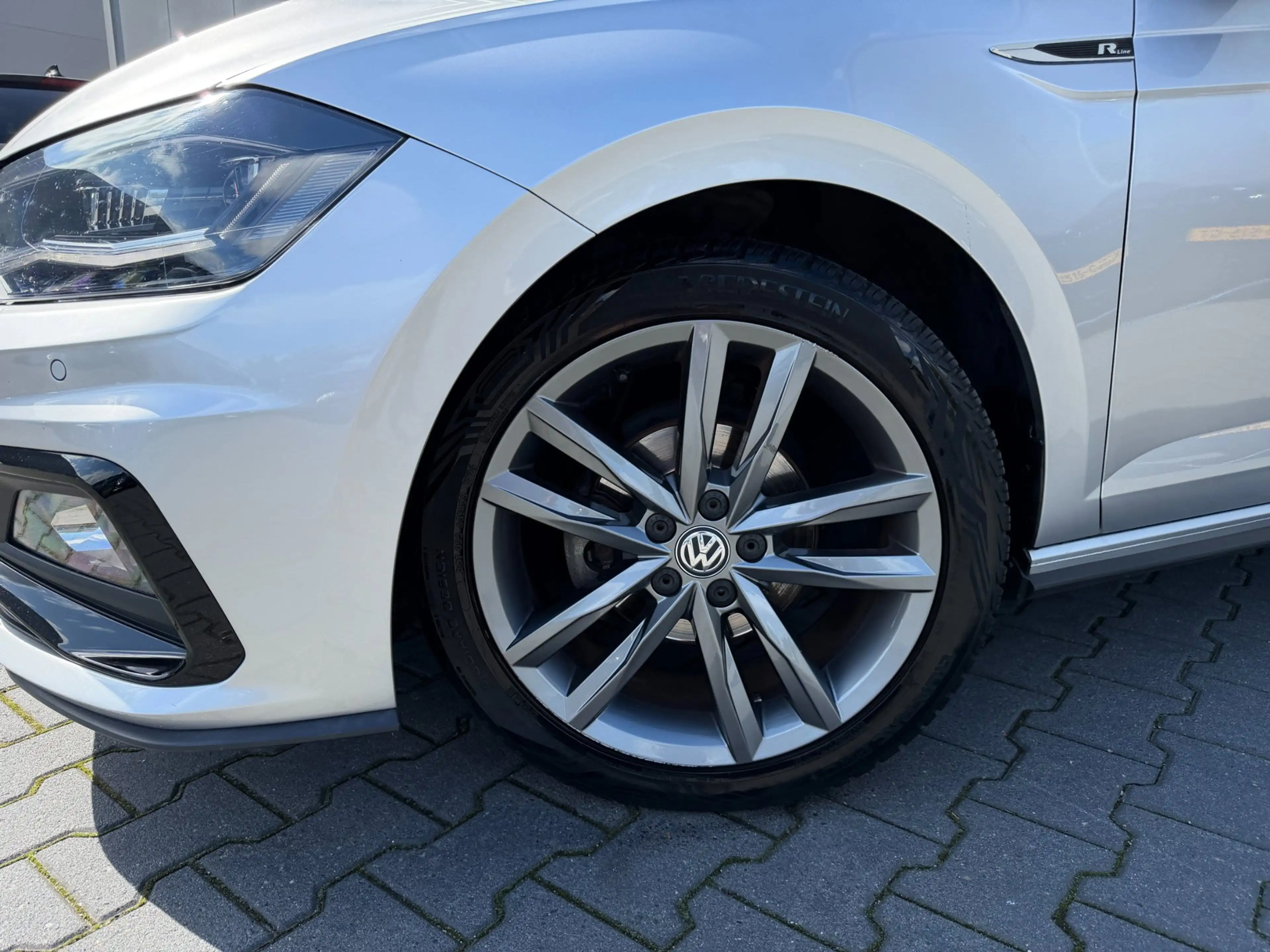 Volkswagen Polo 1.0 TSI Highline Business R — photo 3