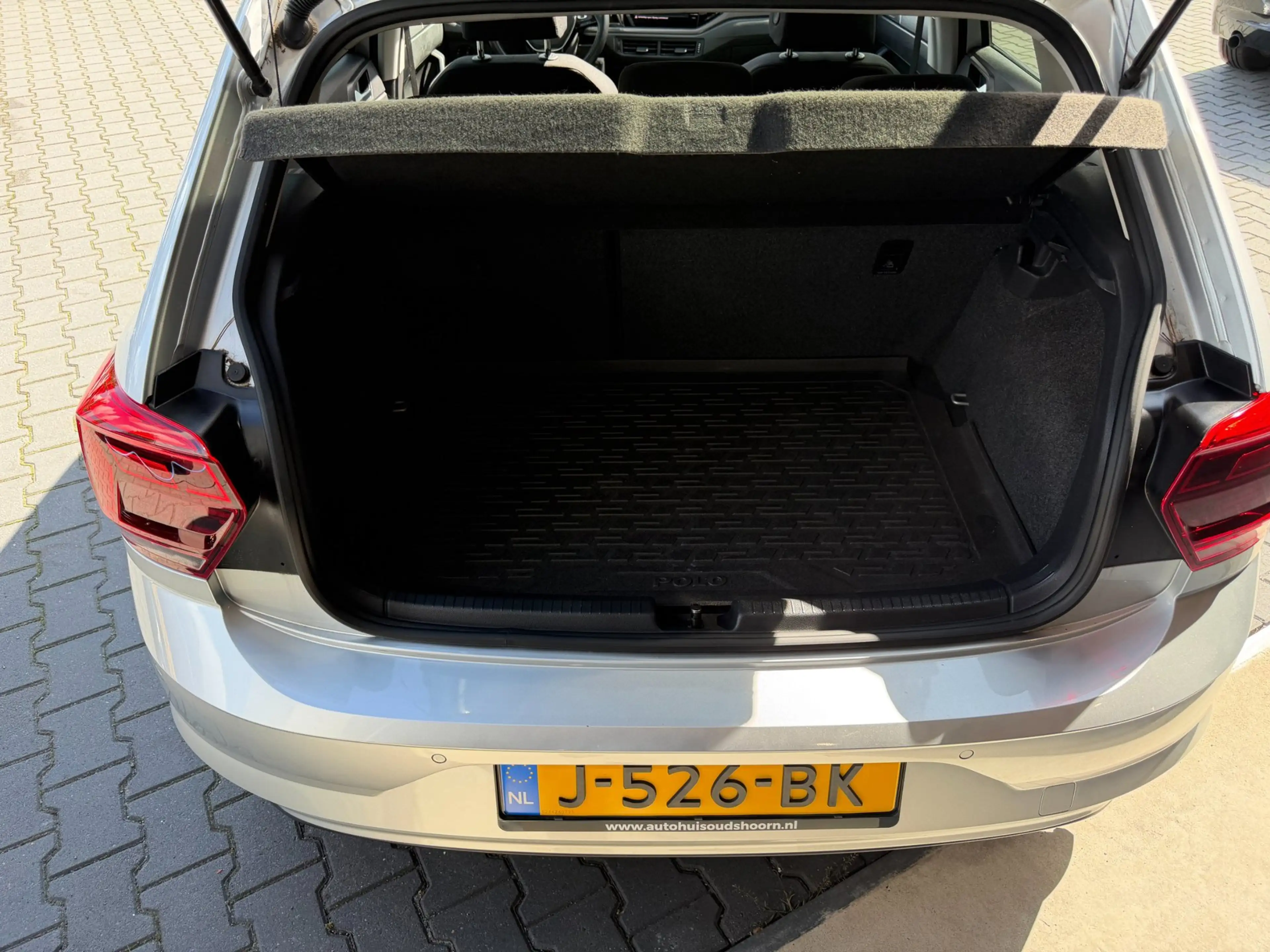 Volkswagen Polo 1.0 TSI Highline Business R — photo 10