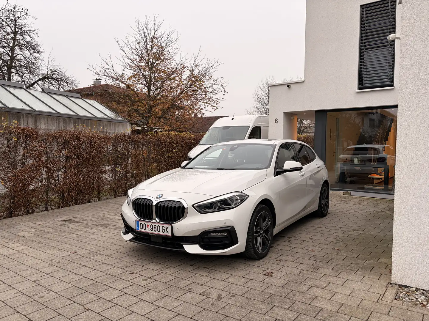 BMW 116 *Sport Line *Aut. *Pano *Adaptiv LED Weiß - 1