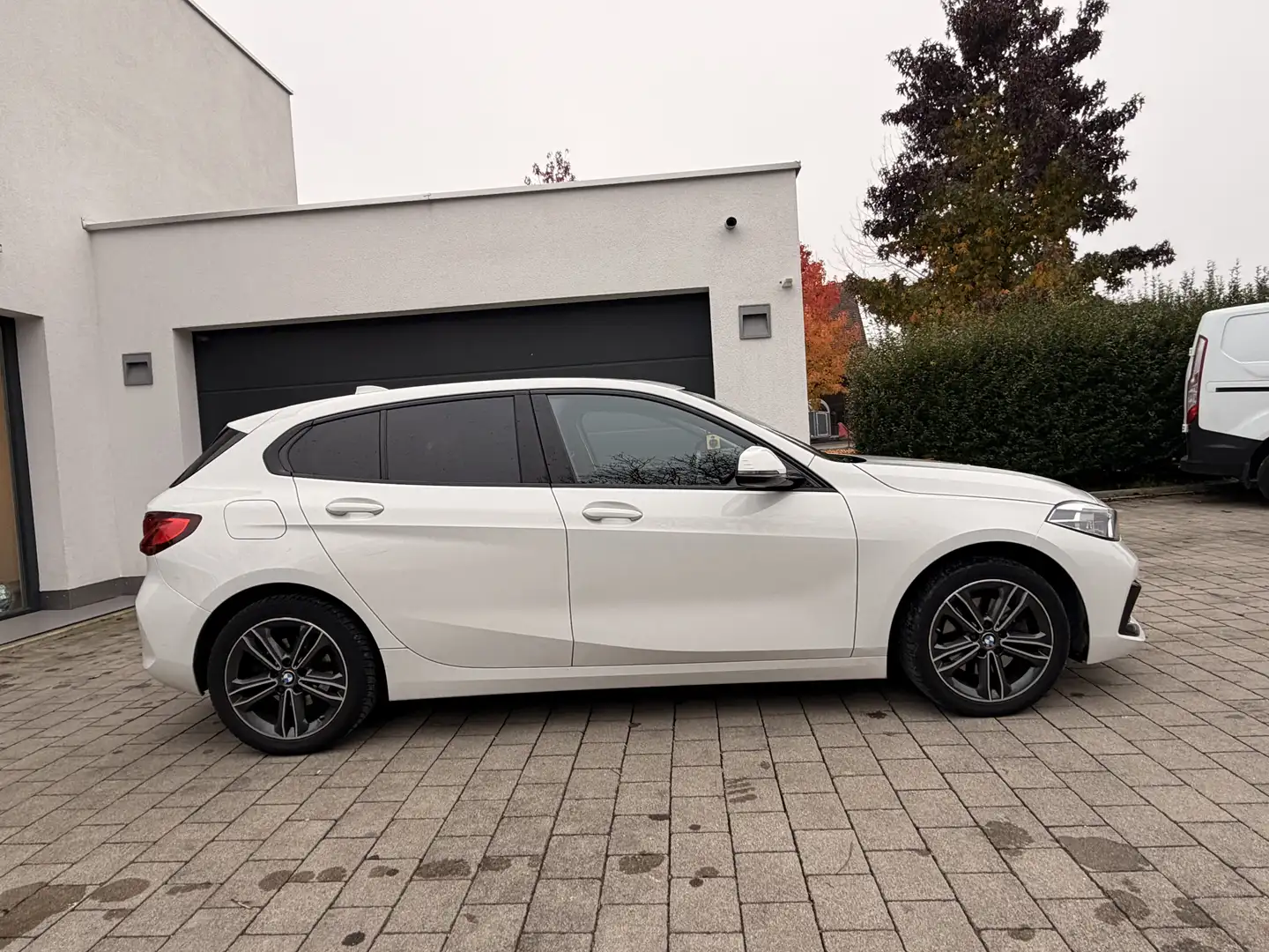 BMW 116 *Sport Line *Aut. *Pano *Adaptiv LED Weiß - 2