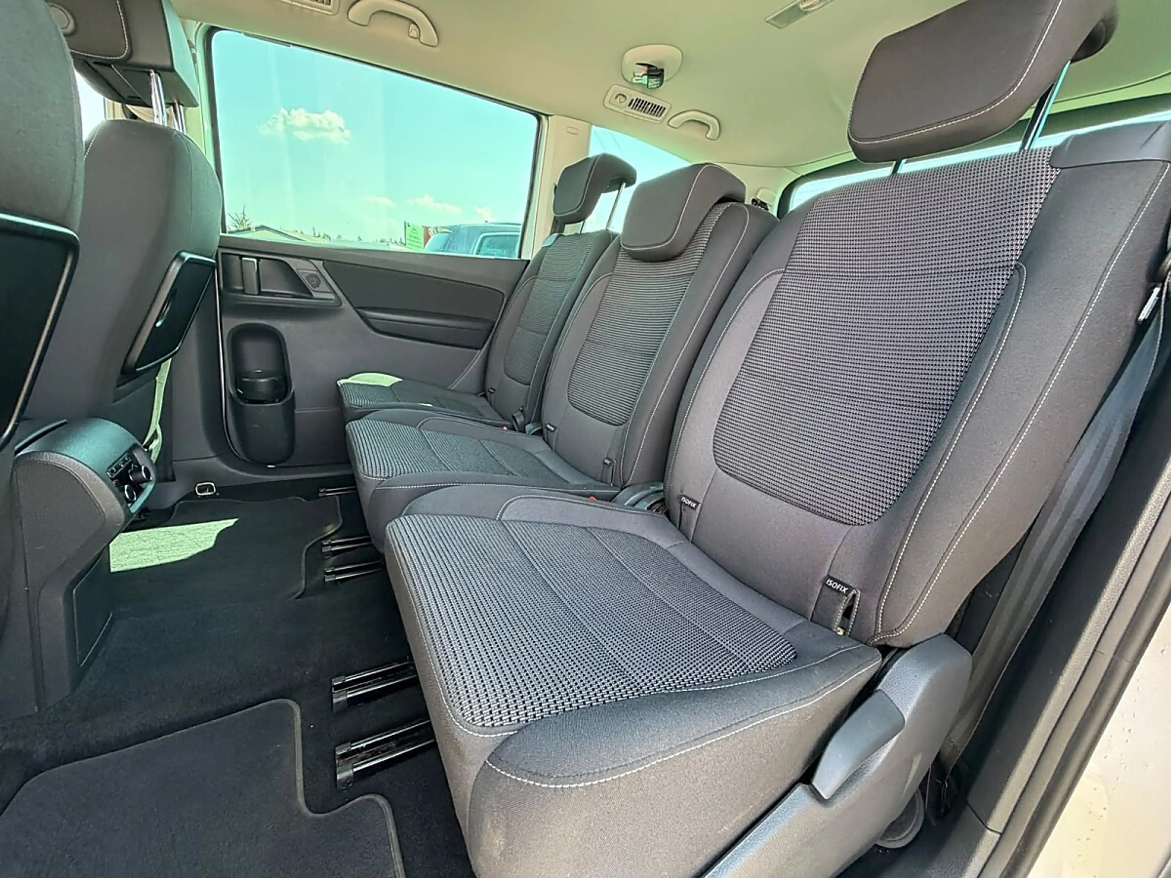 Volkswagen Sharan Business**Allrad**7 Sitze** — photo 12