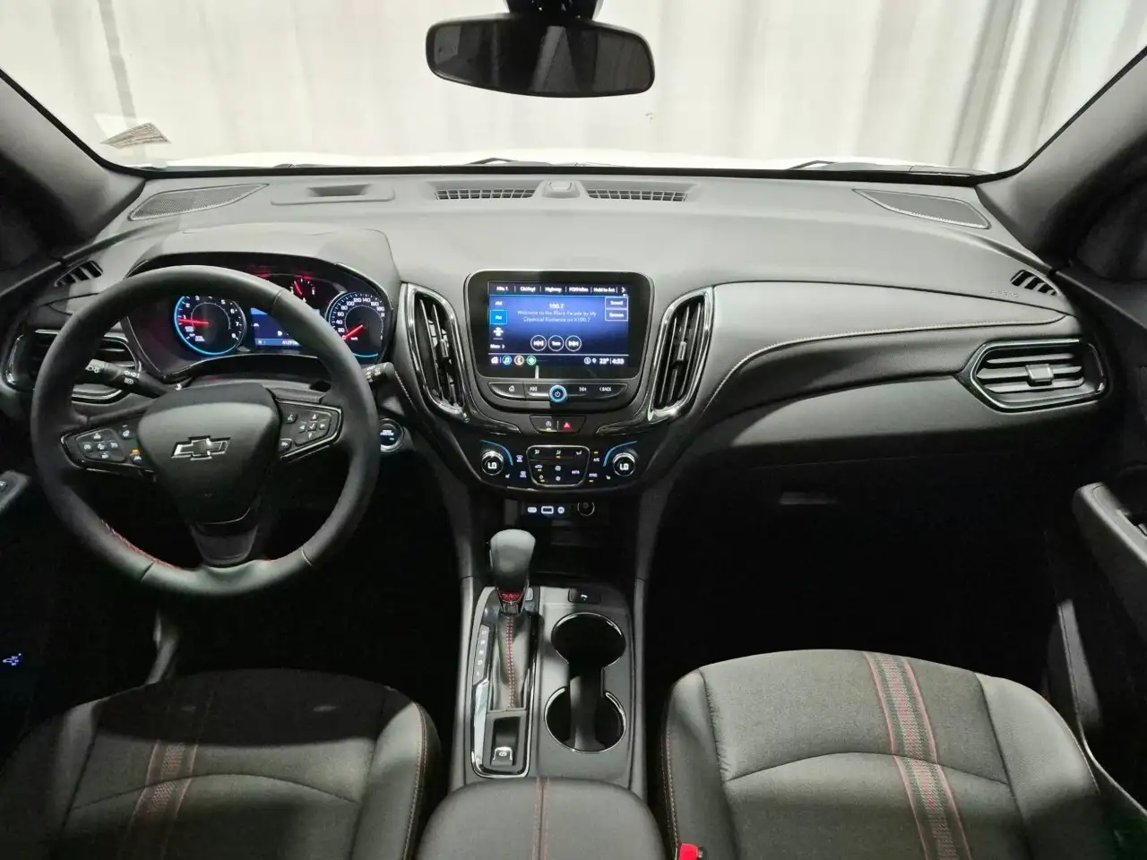 Chevrolet Equinox снимка Chevrolet Equinox