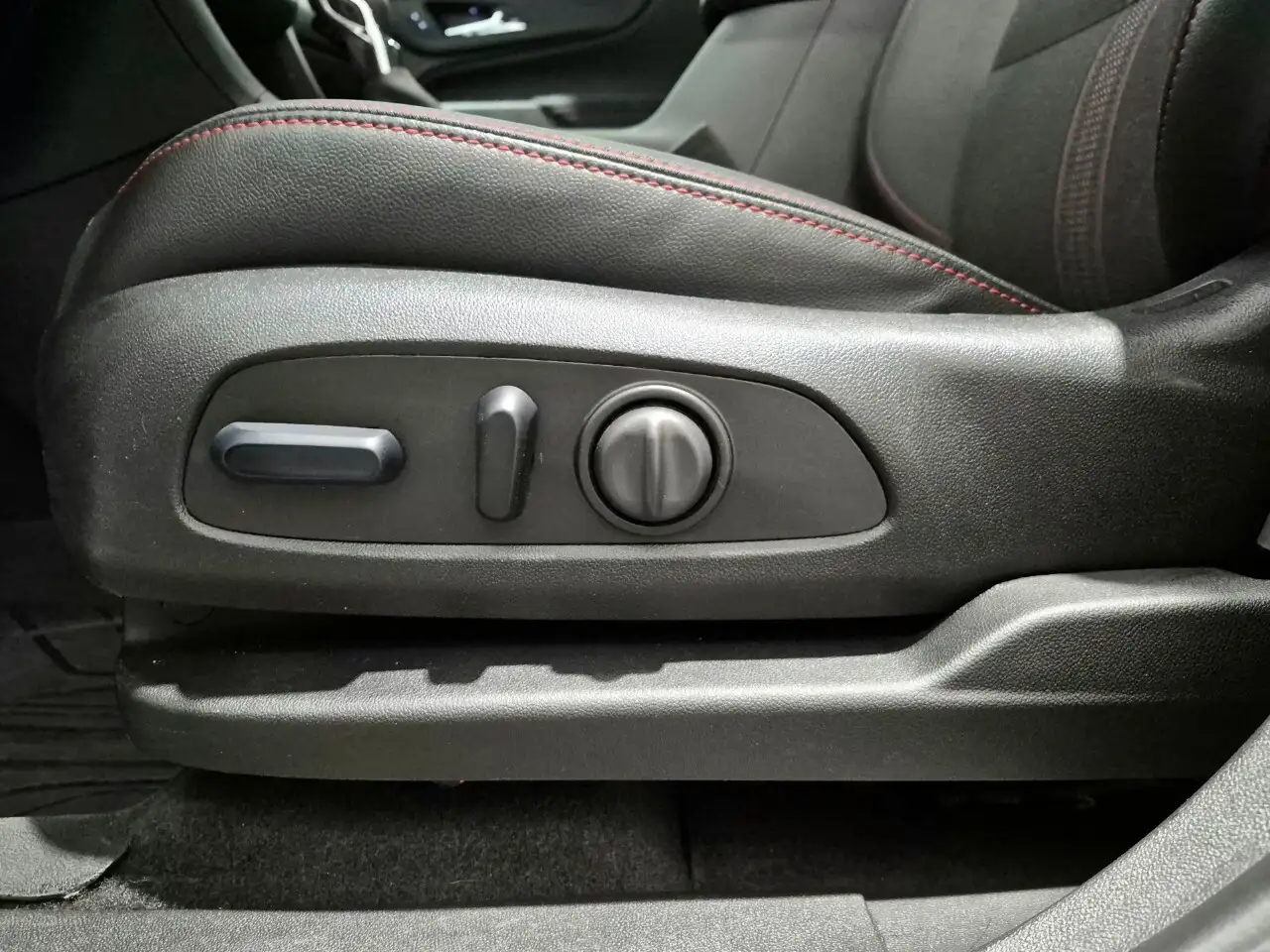 Chevrolet Equinox снимка Chevrolet Equinox