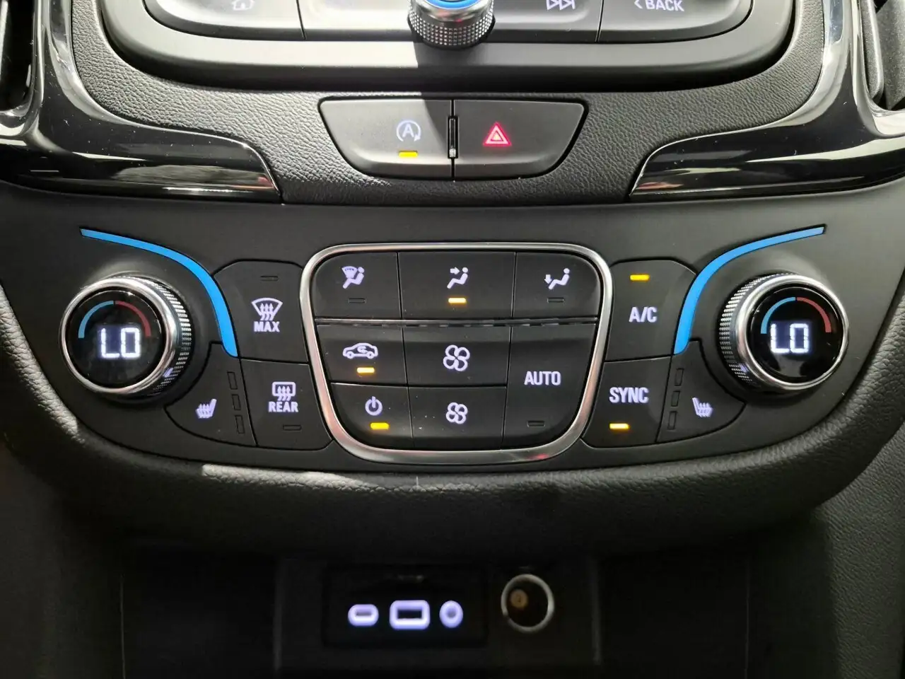 Chevrolet Equinox снимка Chevrolet Equinox