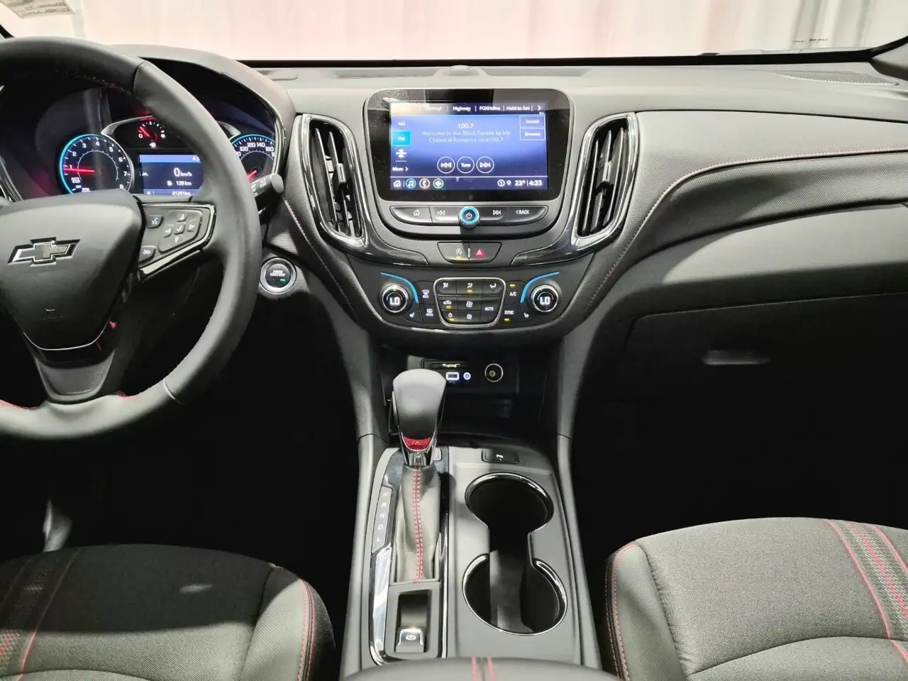 Chevrolet Equinox снимка Chevrolet Equinox