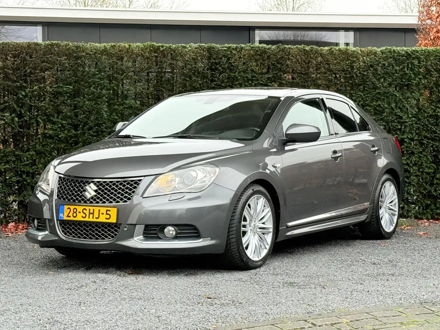Suzuki Kizashi 2.4 Sport|AUTO.M|STOEL V.W|GARANTY - RIJKLAAR! Grau - 2