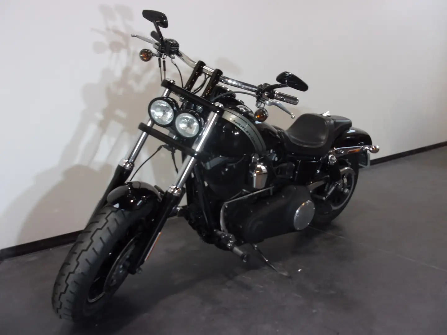 Harley-Davidson Dyna Fat Bob - 2