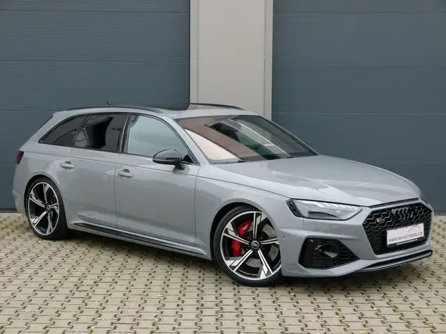 Audi RS4 Avant quattro ACC Matrix Kamera Panorama AHK