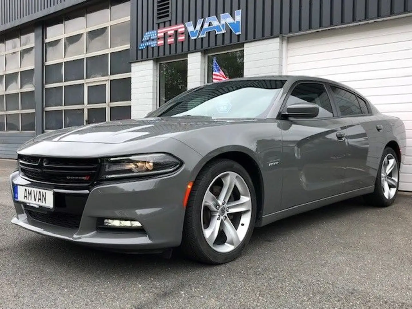 Dodge Charger 5.7 V8 HEMI RT 17er Model in grau uni Grau - 1
