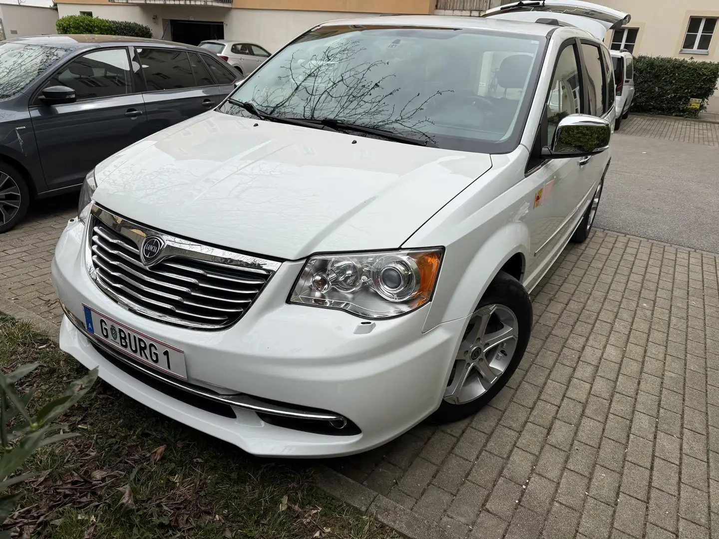 Lancia Voyager 3,6 V6 Platinum - 1