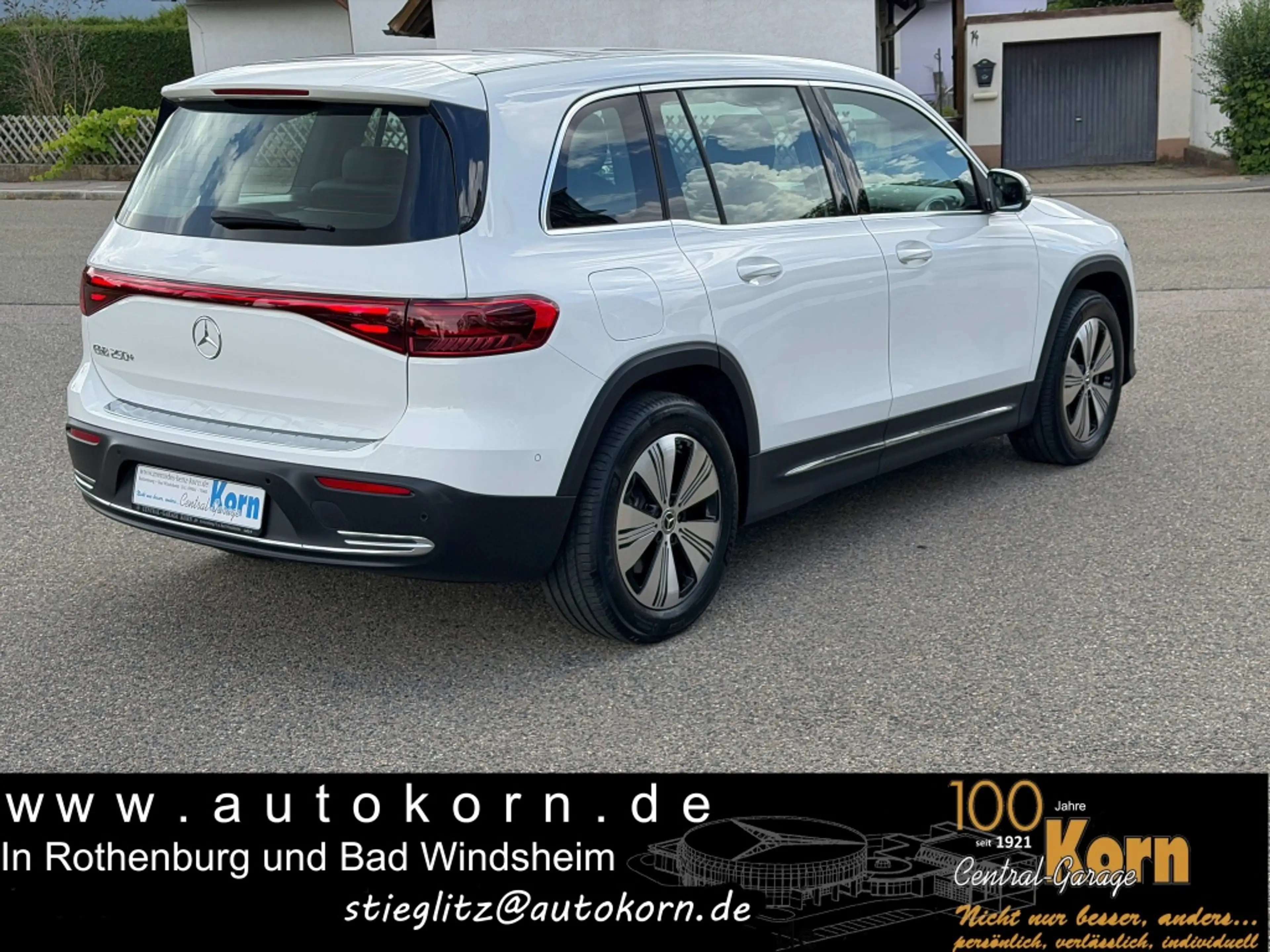 Mercedes-Benz EQB 250 + Progressive ACC AUT Fernlichtass. Kam. — photo 3
