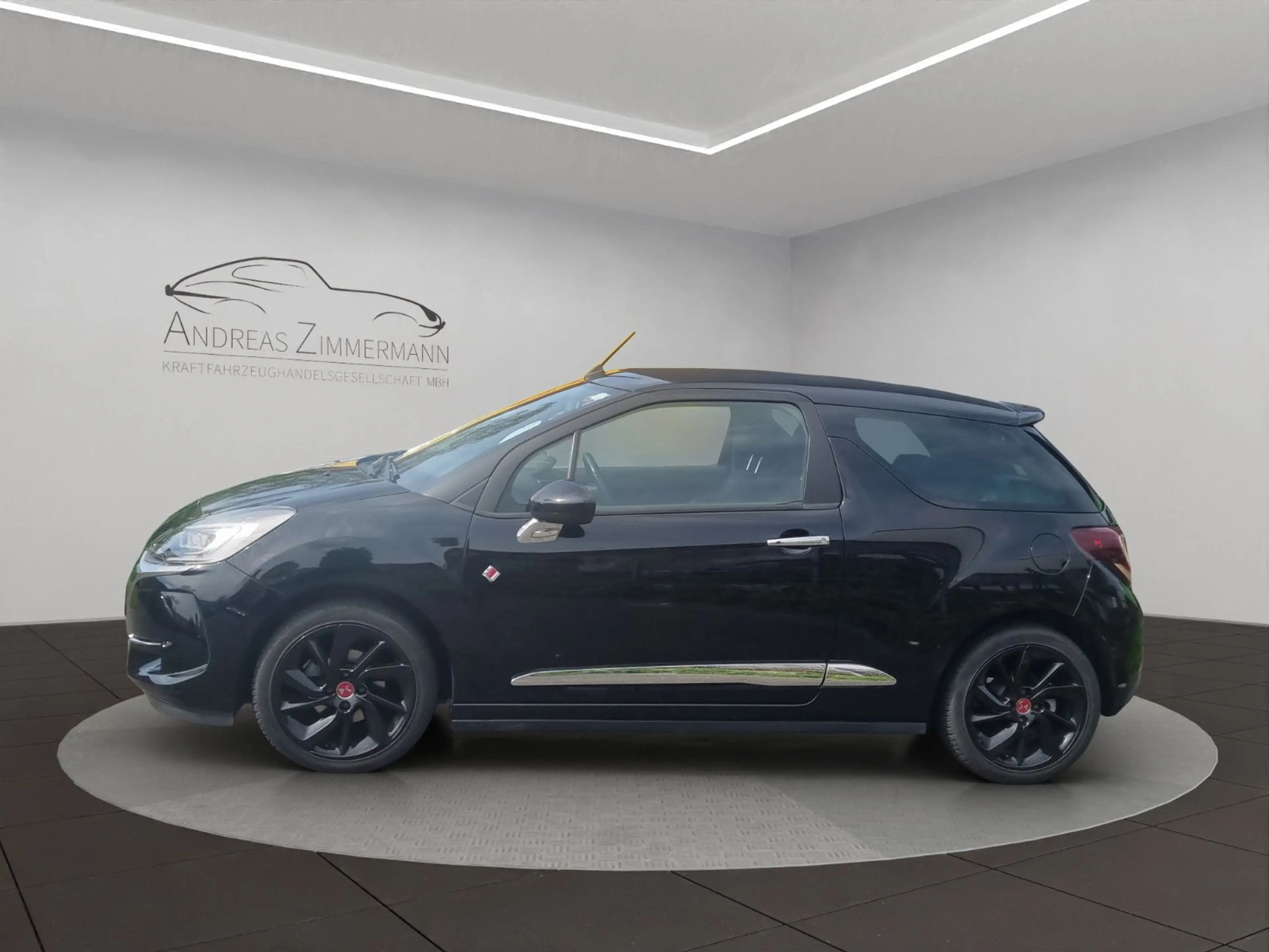 DS Automobiles DS 3 Cabrio SoChic AUTOMATIK VISION/NAV/SHZ/LED — photo 3