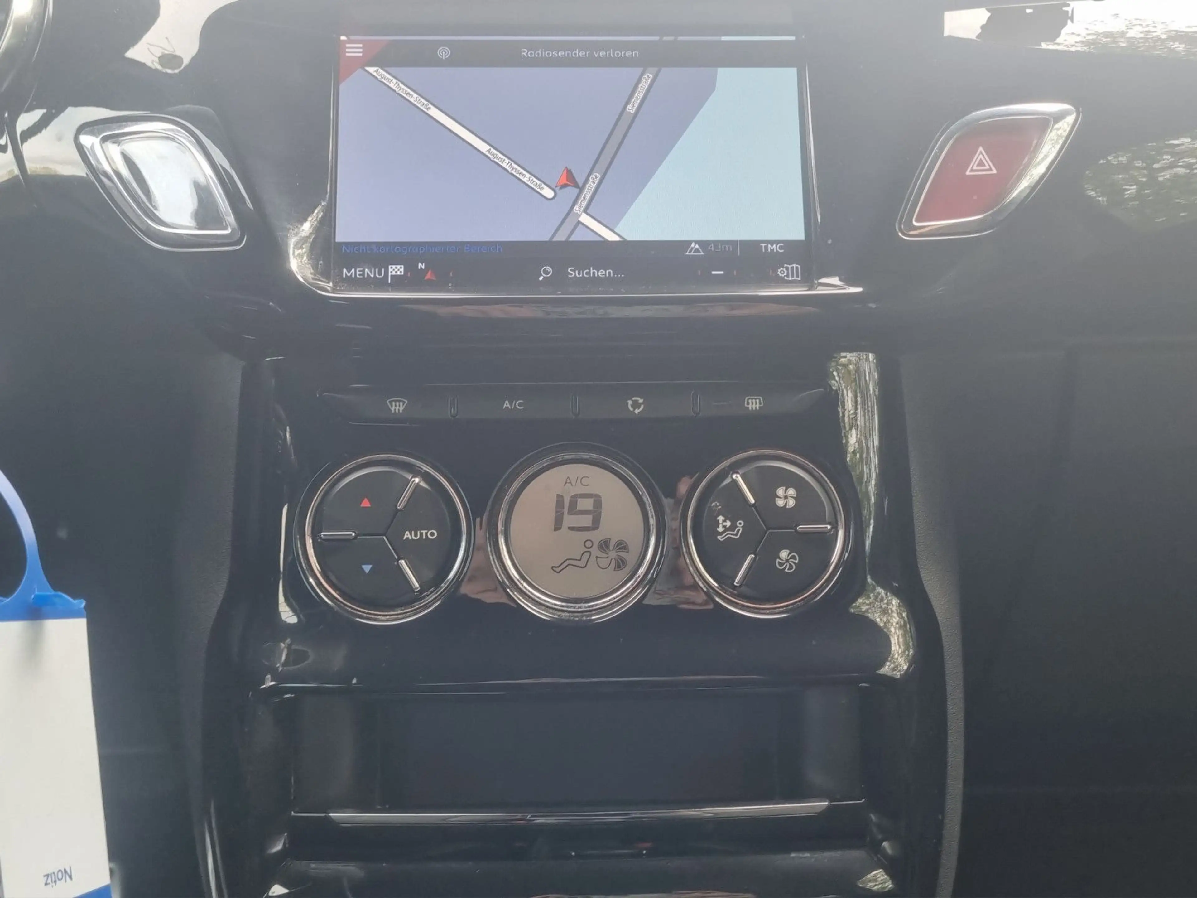 DS Automobiles DS 3 Cabrio SoChic AUTOMATIK VISION/NAV/SHZ/LED — photo 13